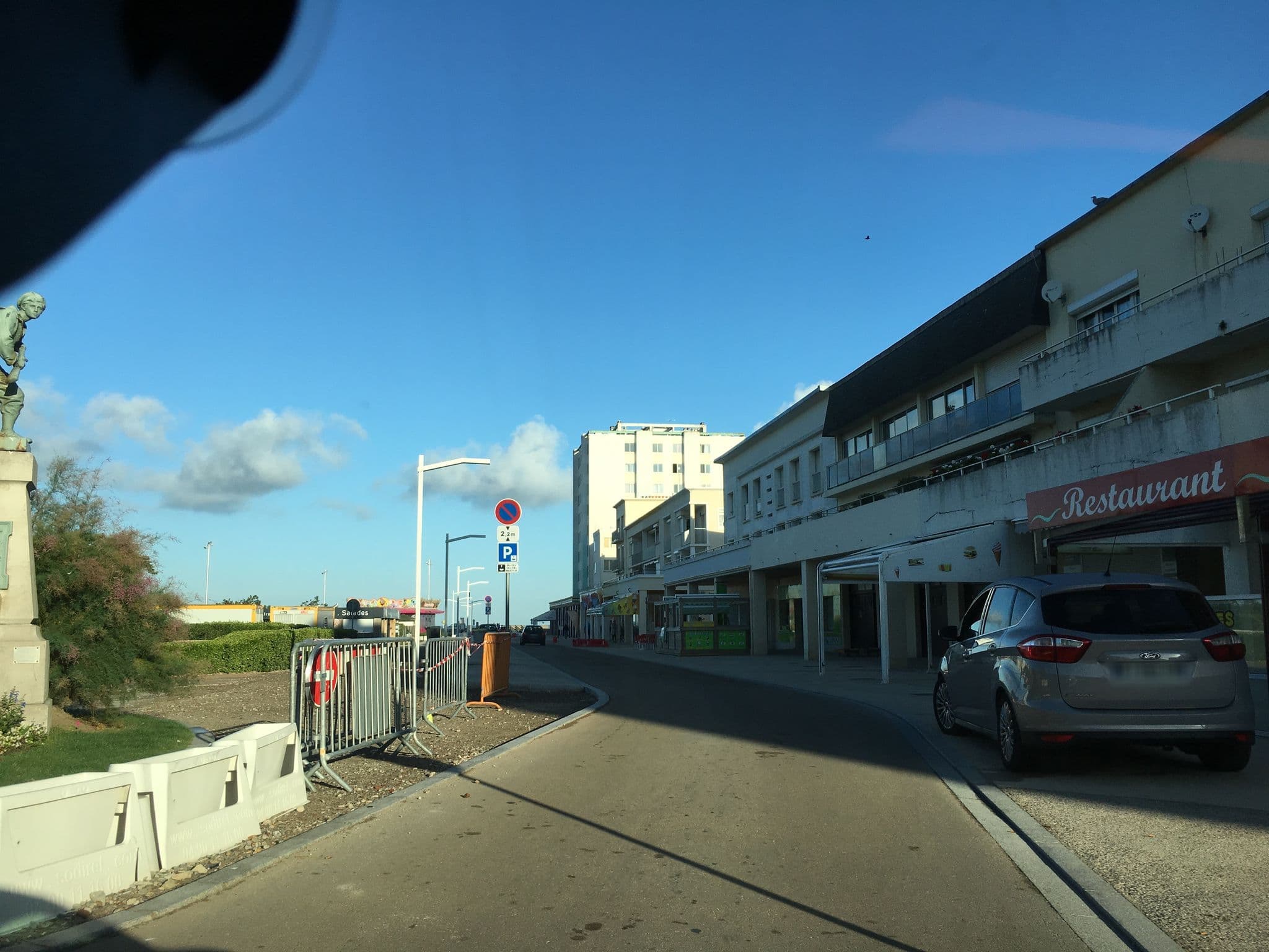 Street view near Hôtel Le Littoral, Berck-Plage — © dschuwa (CC BY-SA · Mapillary)