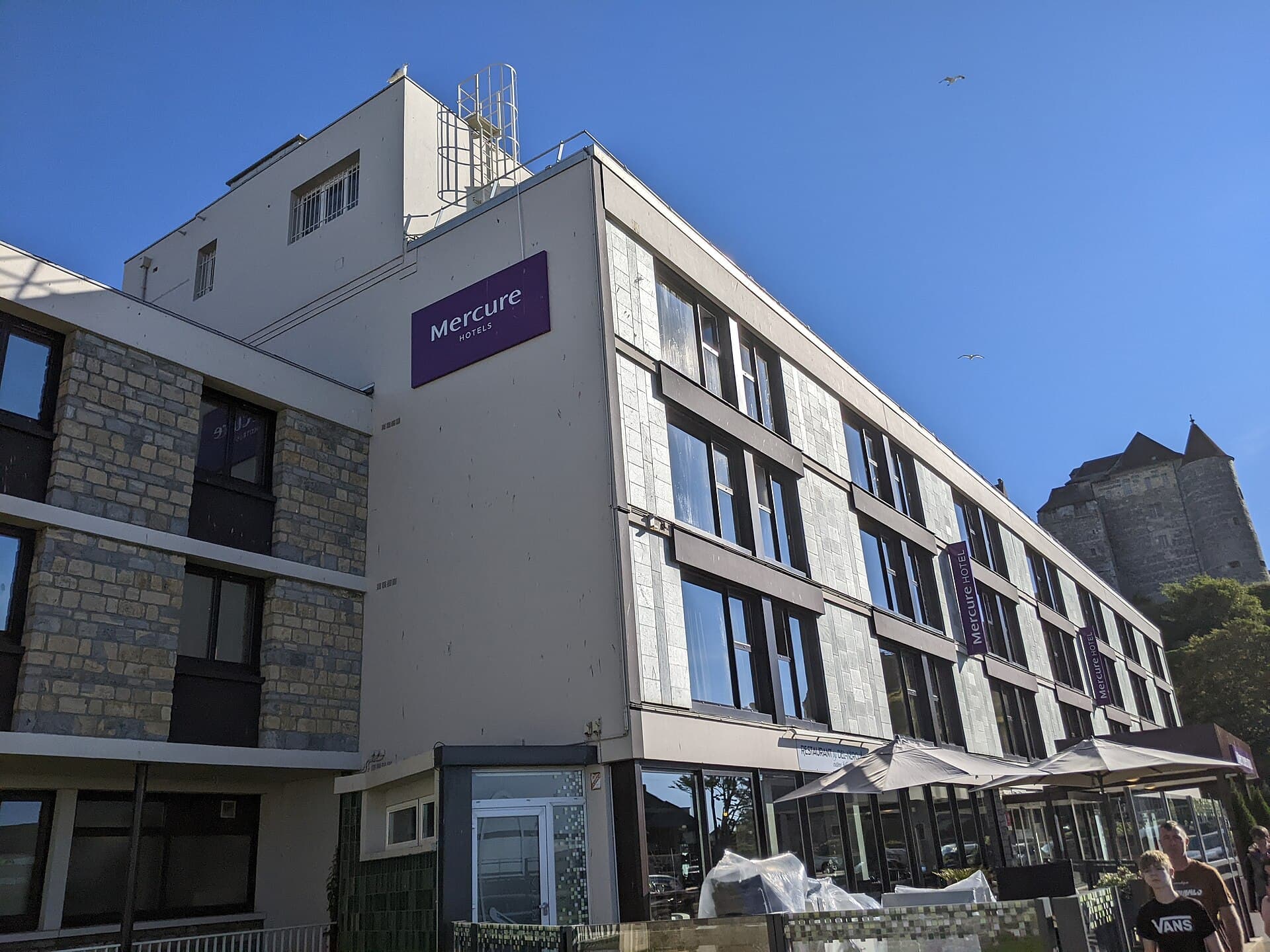 Hôtel Mercure Dieppe la Présidence (via Wikimedia Commons, CC BY-SA 4.0)