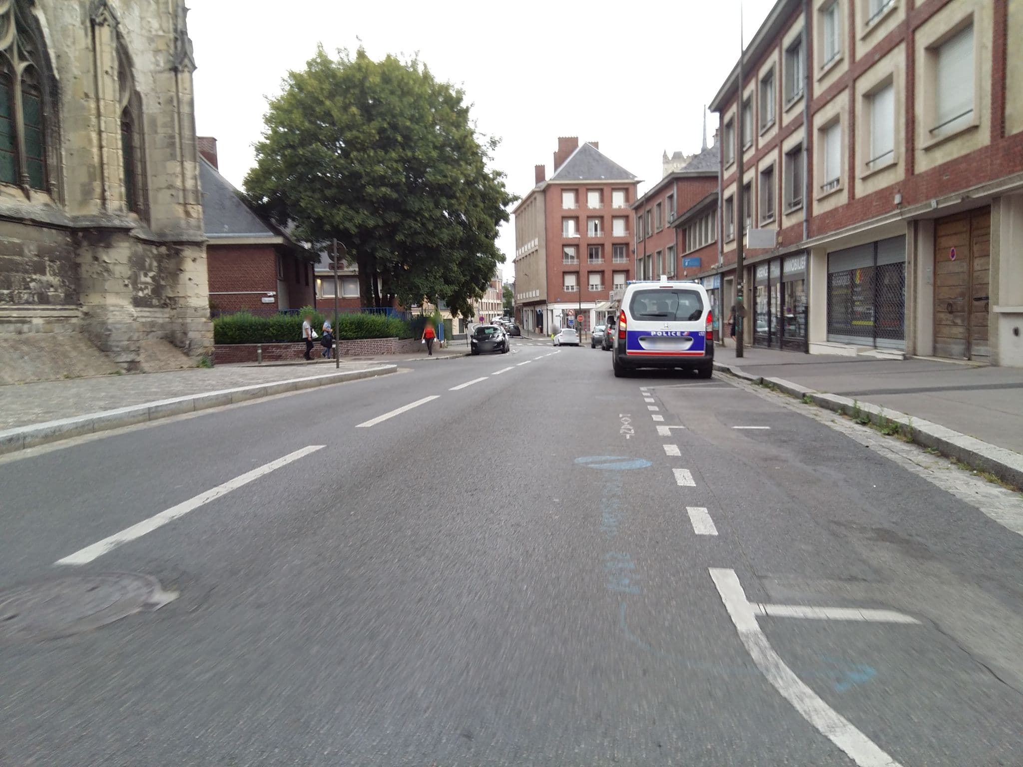 Street view near Selectour - Geovisions, Amiens — © simgis (CC BY-SA · Mapillary)