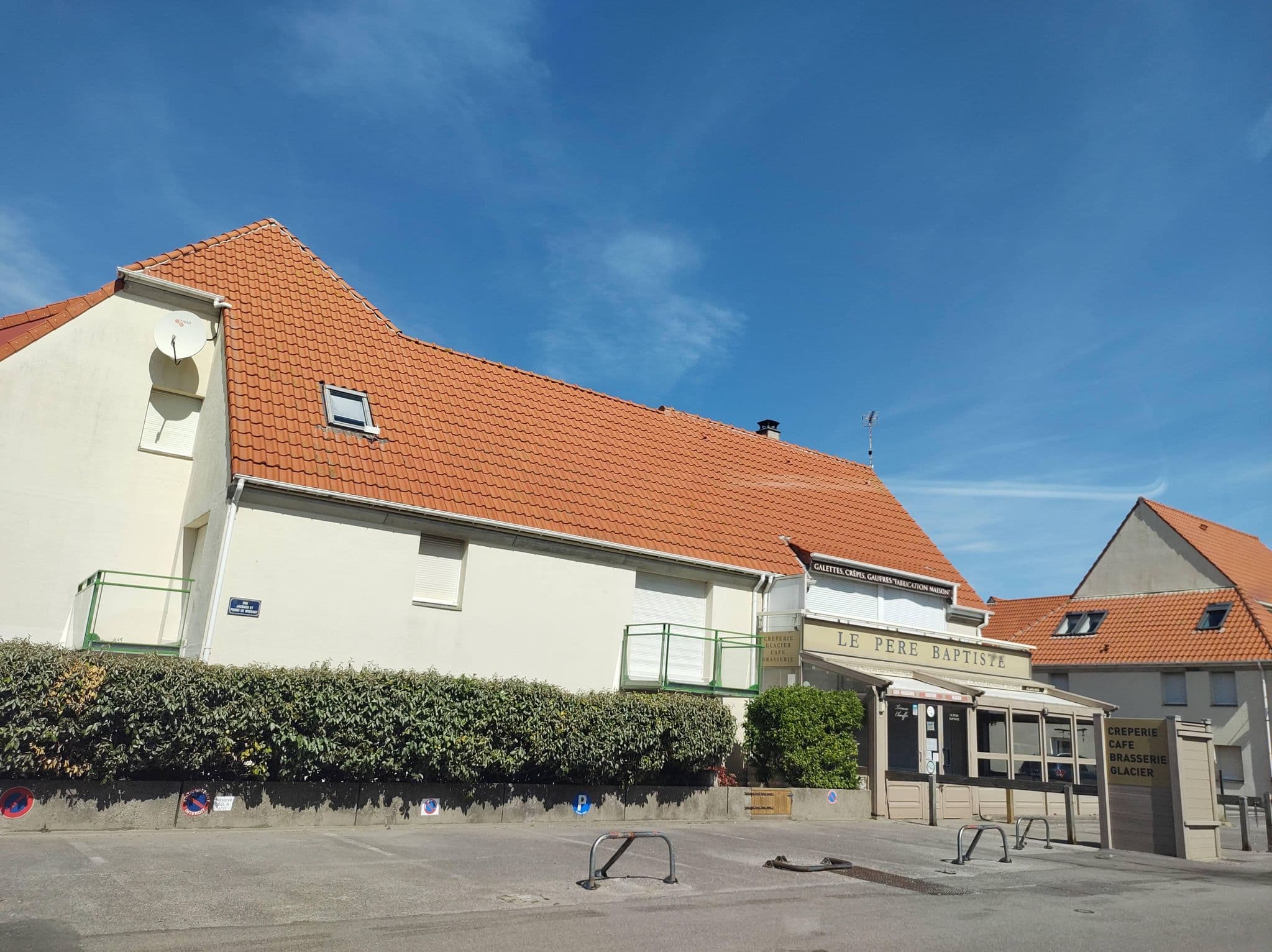 Street view near Au petit bonheur, Wissant — © thetornado76 (CC BY-SA · Mapillary)