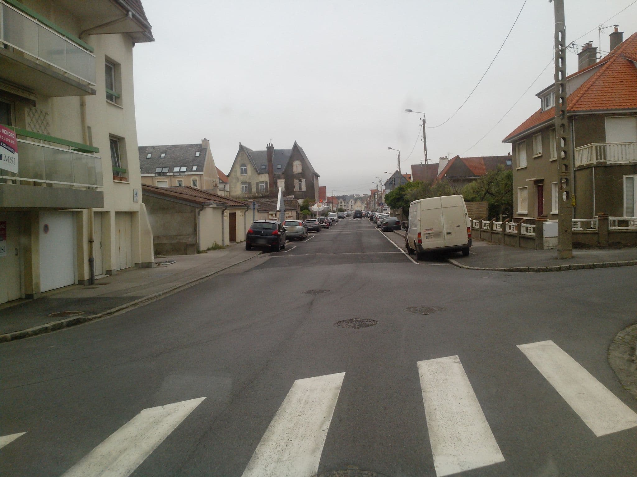 Street view near Appartement Cap Sud Vue Mer à 30m de la Plage, Wimereux — © hamlet (CC BY-SA · Mapillary)
