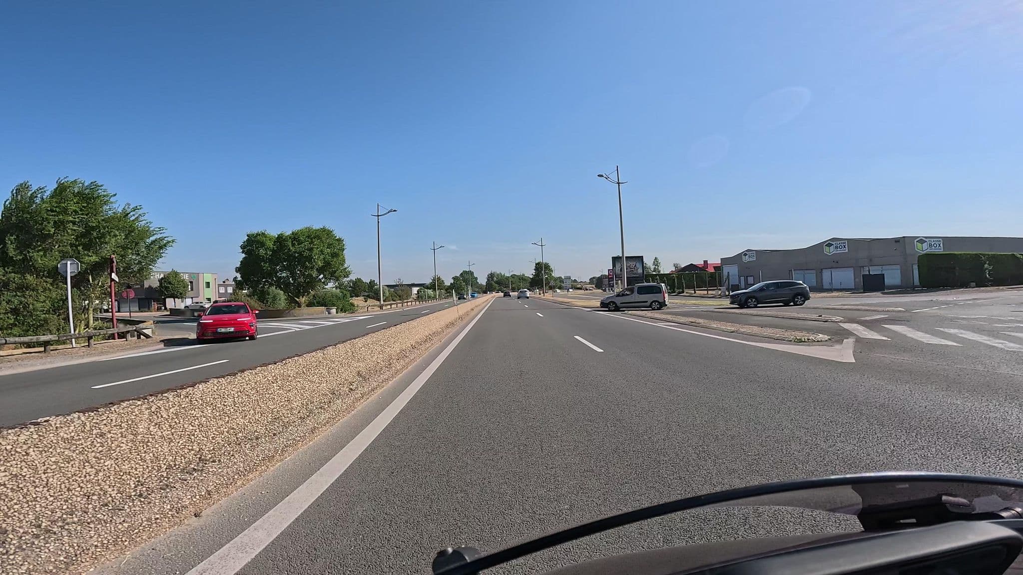 Street view near Cottage-Hôtel, Calais — © wasd42 (CC BY-SA · Mapillary)