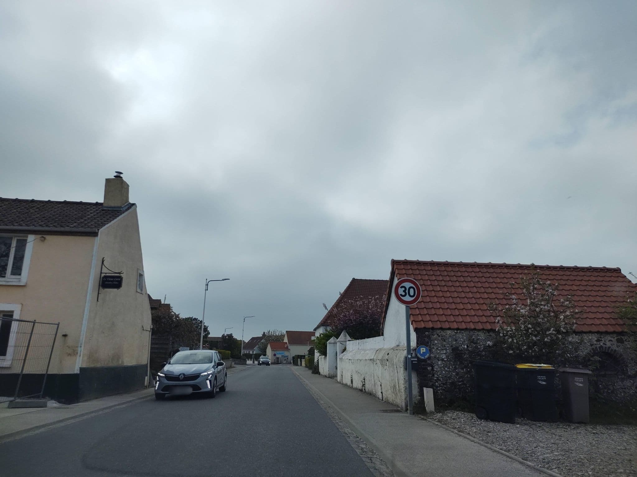 Street view near Le Vieux Carré, Sangatte — © thetornado76 (CC BY-SA · Mapillary)