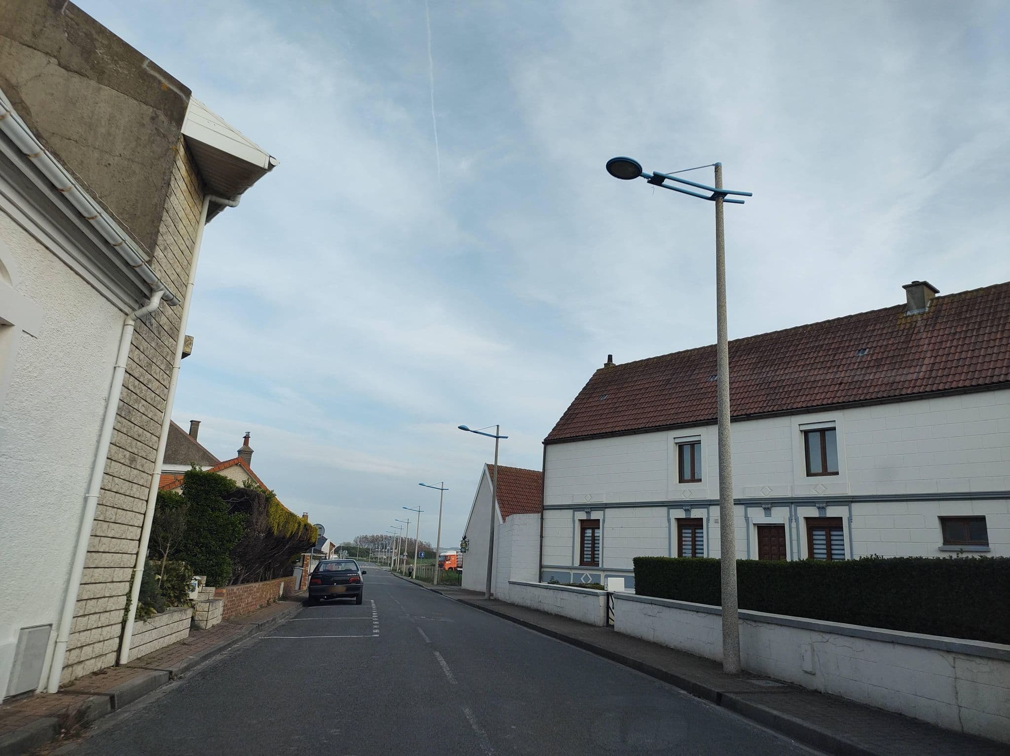 Street view near École de Kitesurf et Guest House, Sangatte — © thetornado76 (CC BY-SA · Mapillary)
