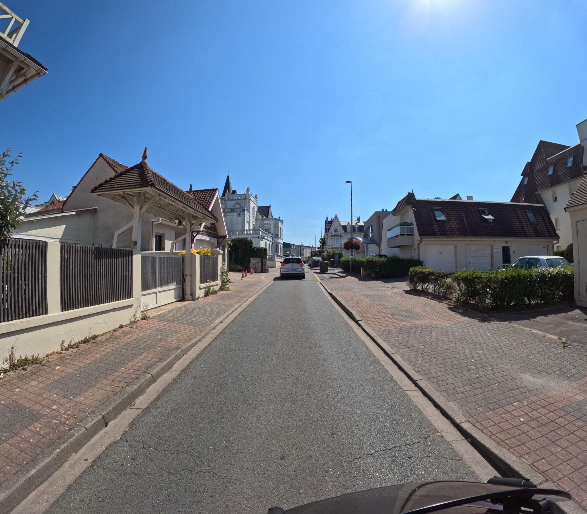 Street view near La Villa Le Ramage, Wimereux — © wasd42 (CC BY-SA · Mapillary)