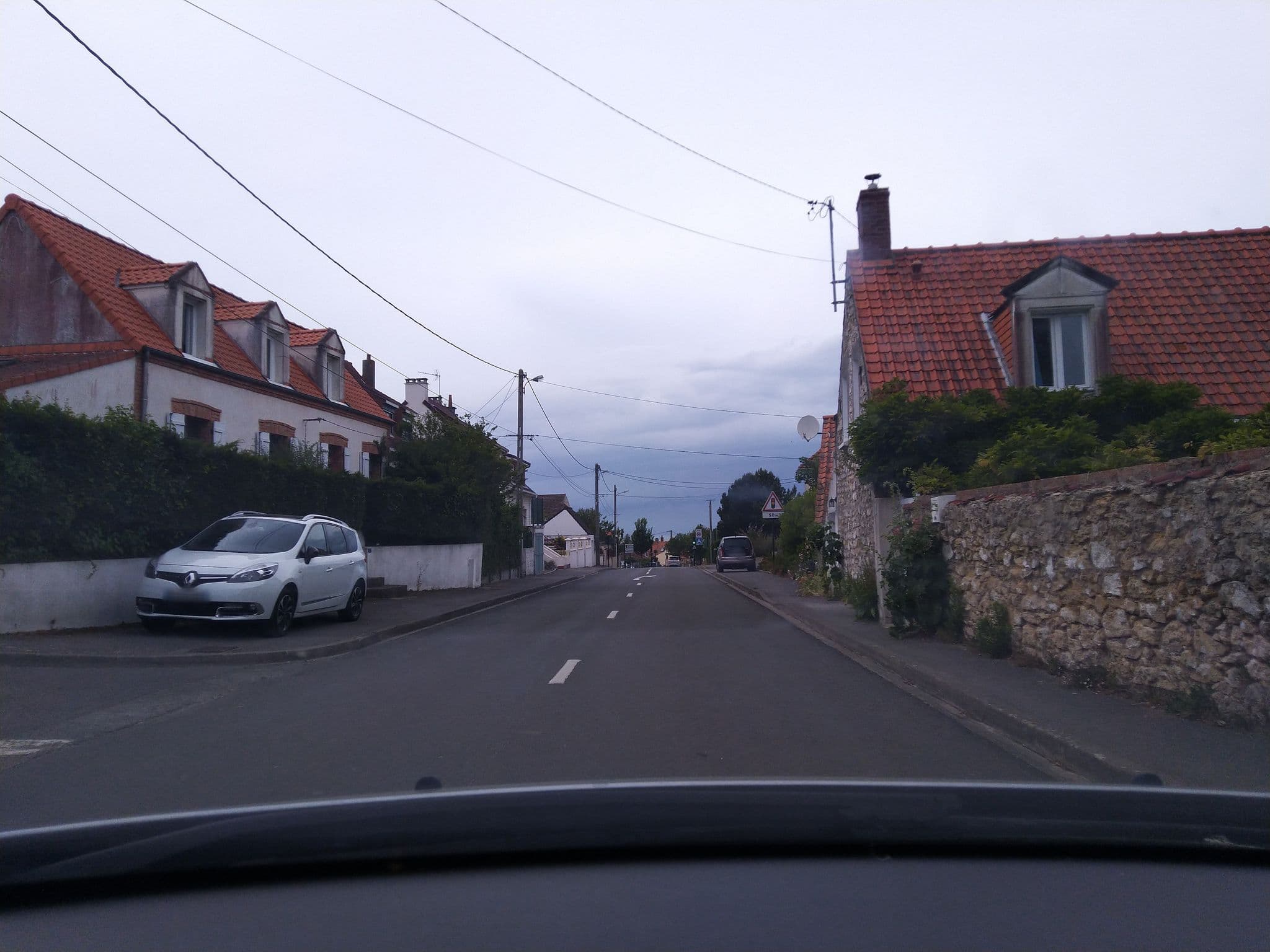 Street view near Allokate, Wissant — © plumf (CC BY-SA · Mapillary)