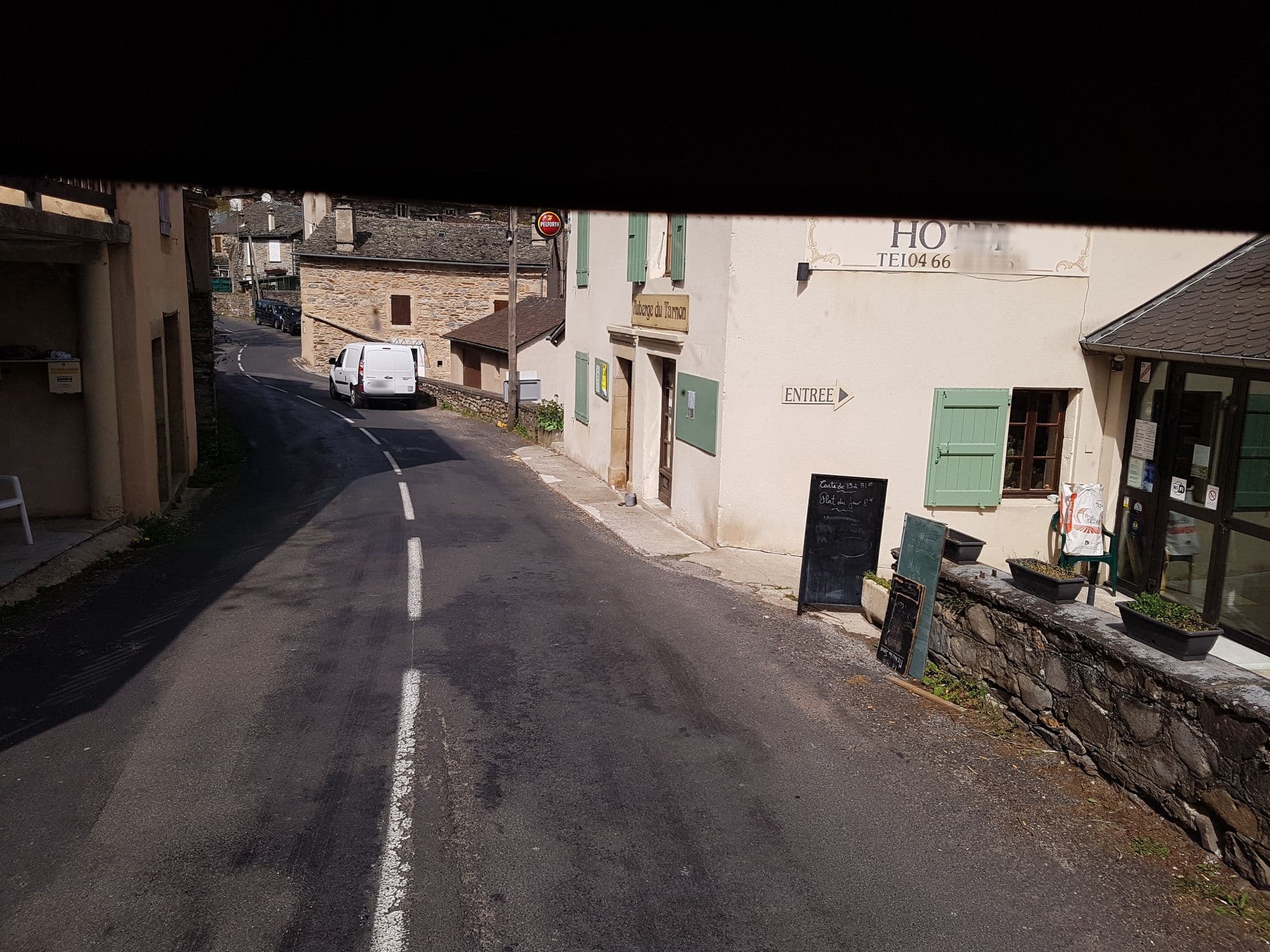 Street view near Auberge du Tarnon, Florac — © bernardvoyageur (CC BY-SA · Mapillary)