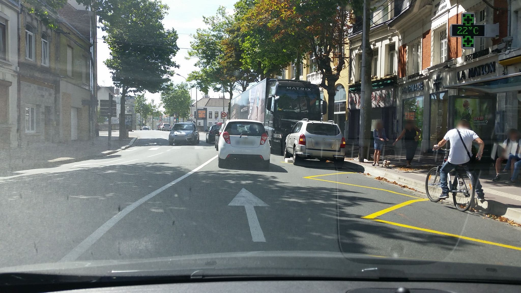 Street view near La Taverne, Calais — © jaakkoh (CC BY-SA · Mapillary)