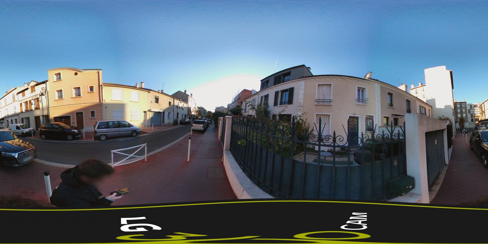 Street view near Hôtel Mesova, Montrouge — © phyks (CC BY-SA · Mapillary)