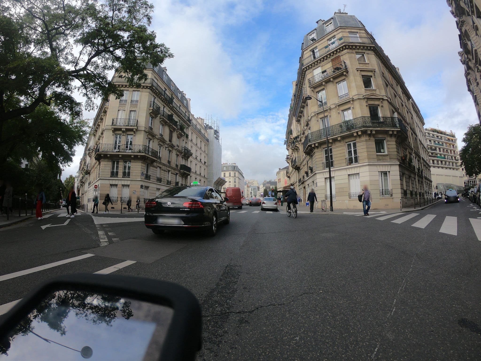 Street view near Joie Paris Quartier Latin, Salpêtrière — © htonchia (CC BY-SA · Mapillary)