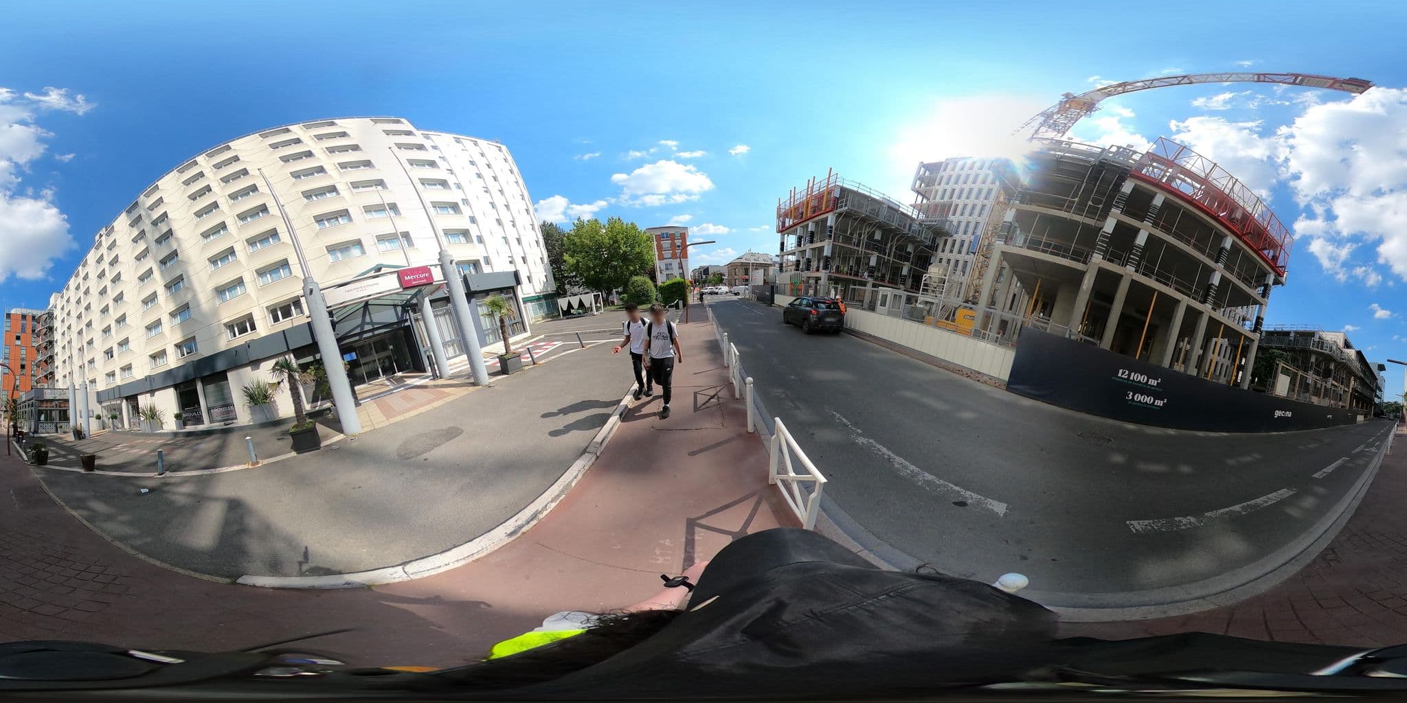 Street view near Hôtel Mercure Paris Porte d'Orléans, Gentilly — © noemiereichardt (CC BY-SA · Mapillary)