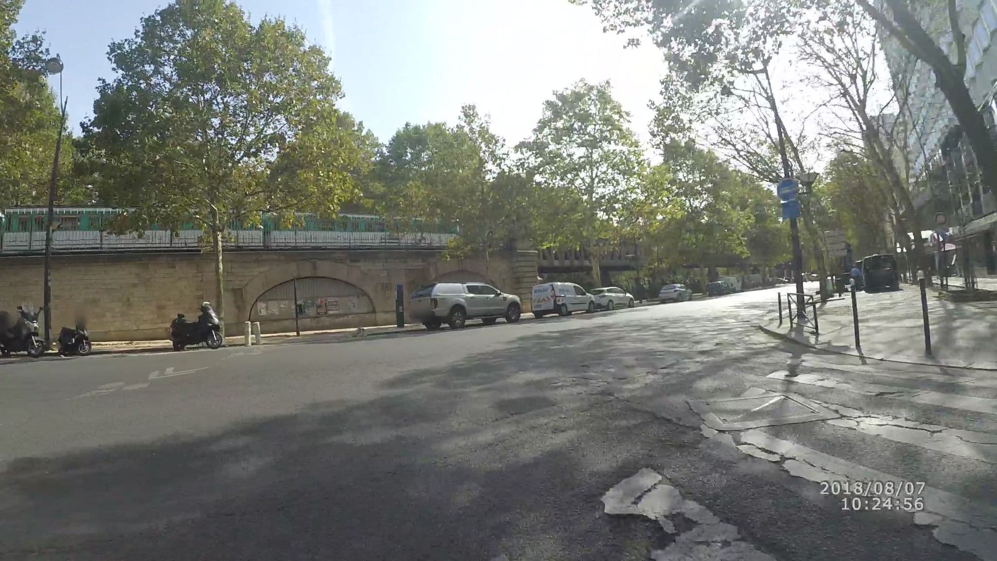 Street view near Saint Jacques Hôtel et Congres, Paris 14 Observatoire — © phyks (CC BY-SA · Mapillary)