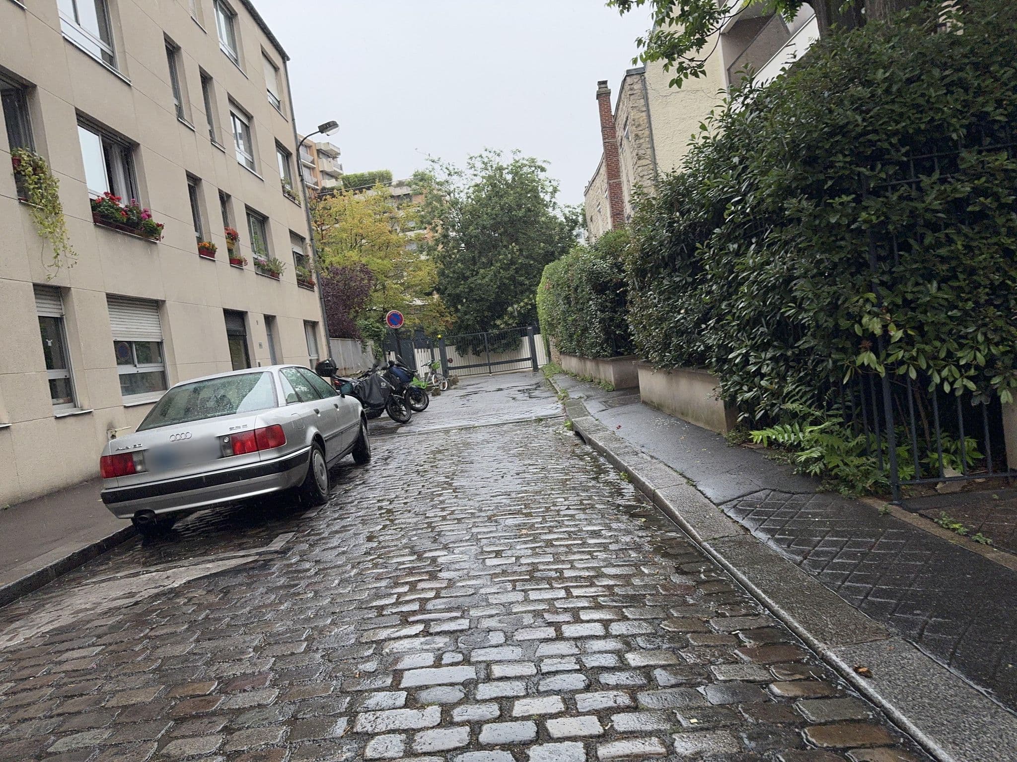 Street view near Appartement proche rue Mouffetard, Salpêtrière — © jerome92370 (CC BY-SA · Mapillary)