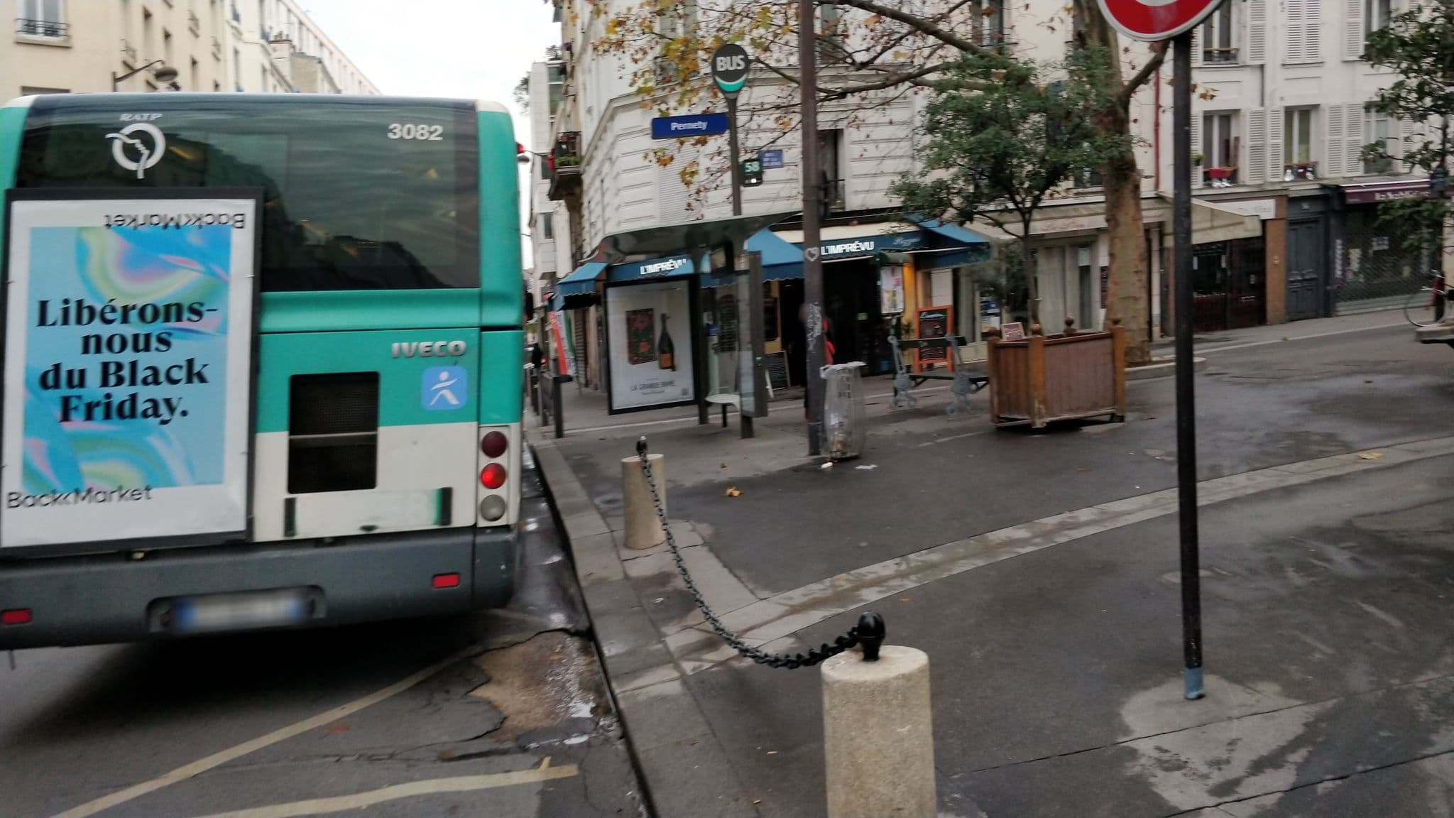 Street view near Hôtel de la Place, Paris 14 Observatoire — © overflorian (CC BY-SA · Mapillary)