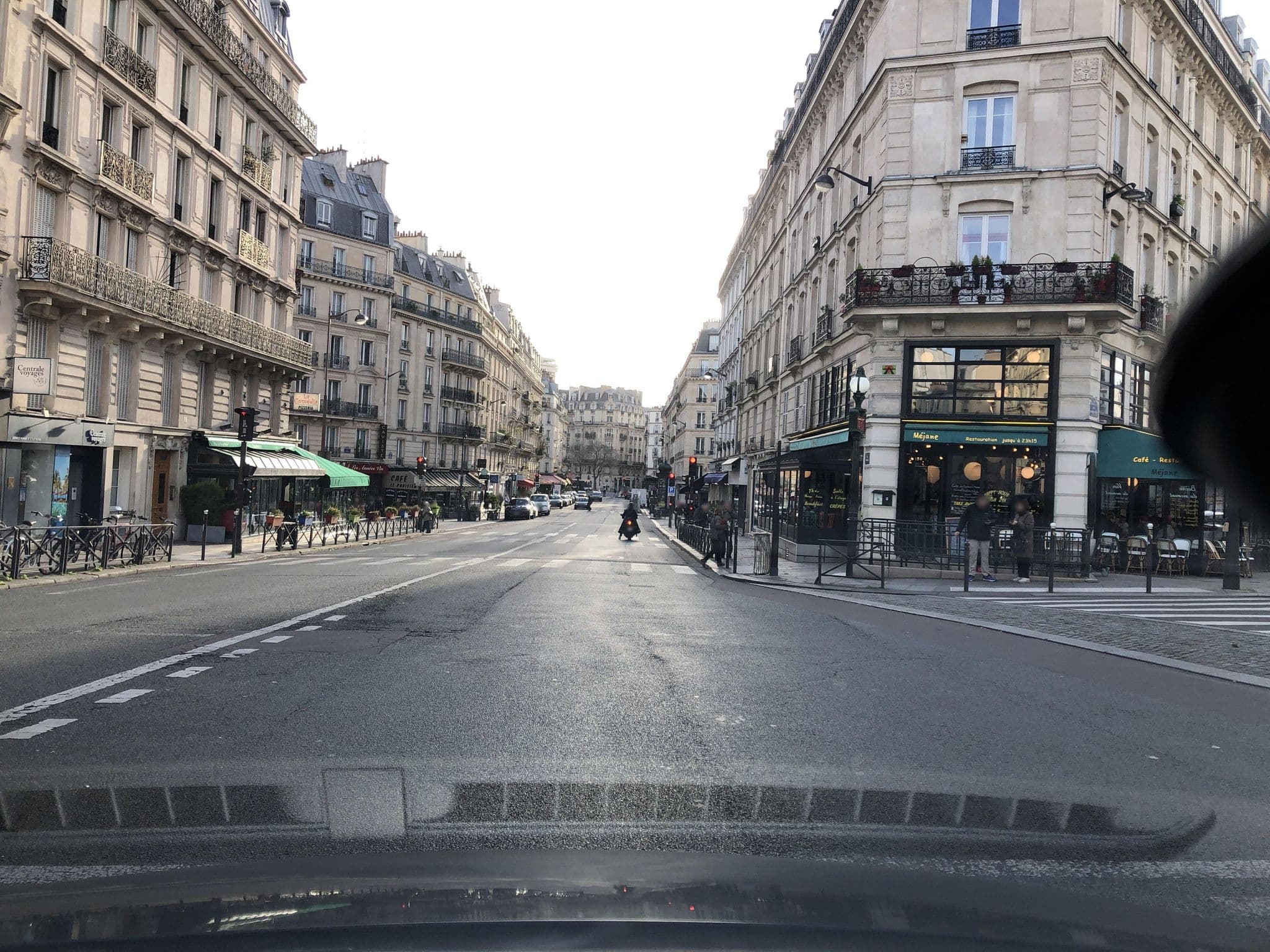 Street view near Hôtel Maxim, Salpêtrière — © jerome92370 (CC BY-SA · Mapillary)