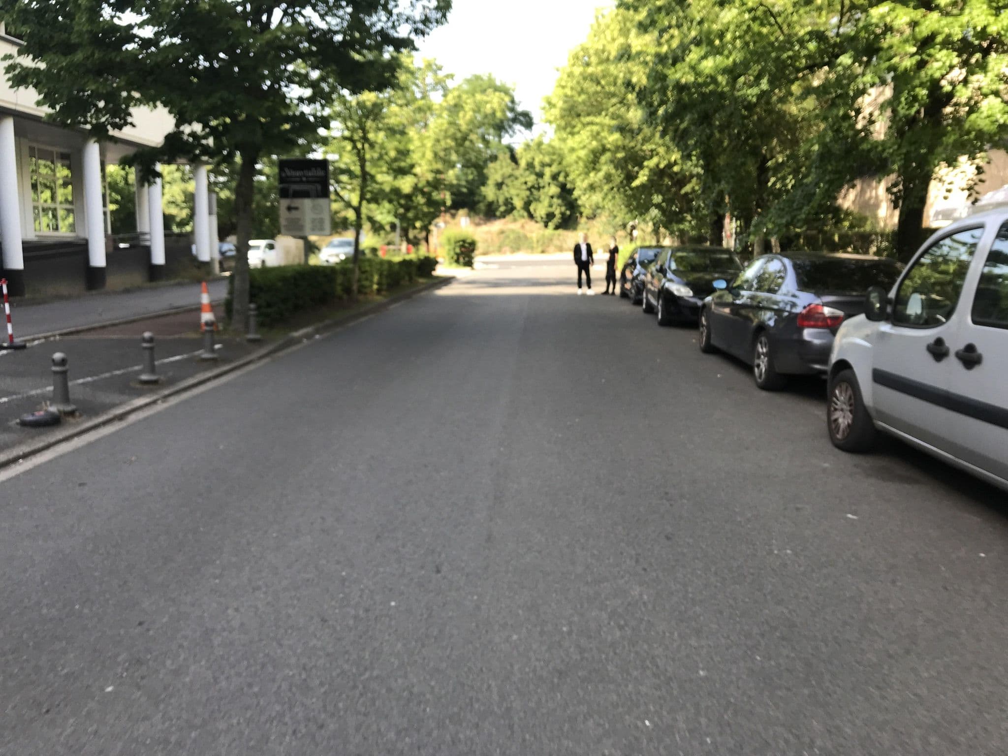Street view near Geo Hotel Paris, Wissous — © josmougn (CC BY-SA · Mapillary)
