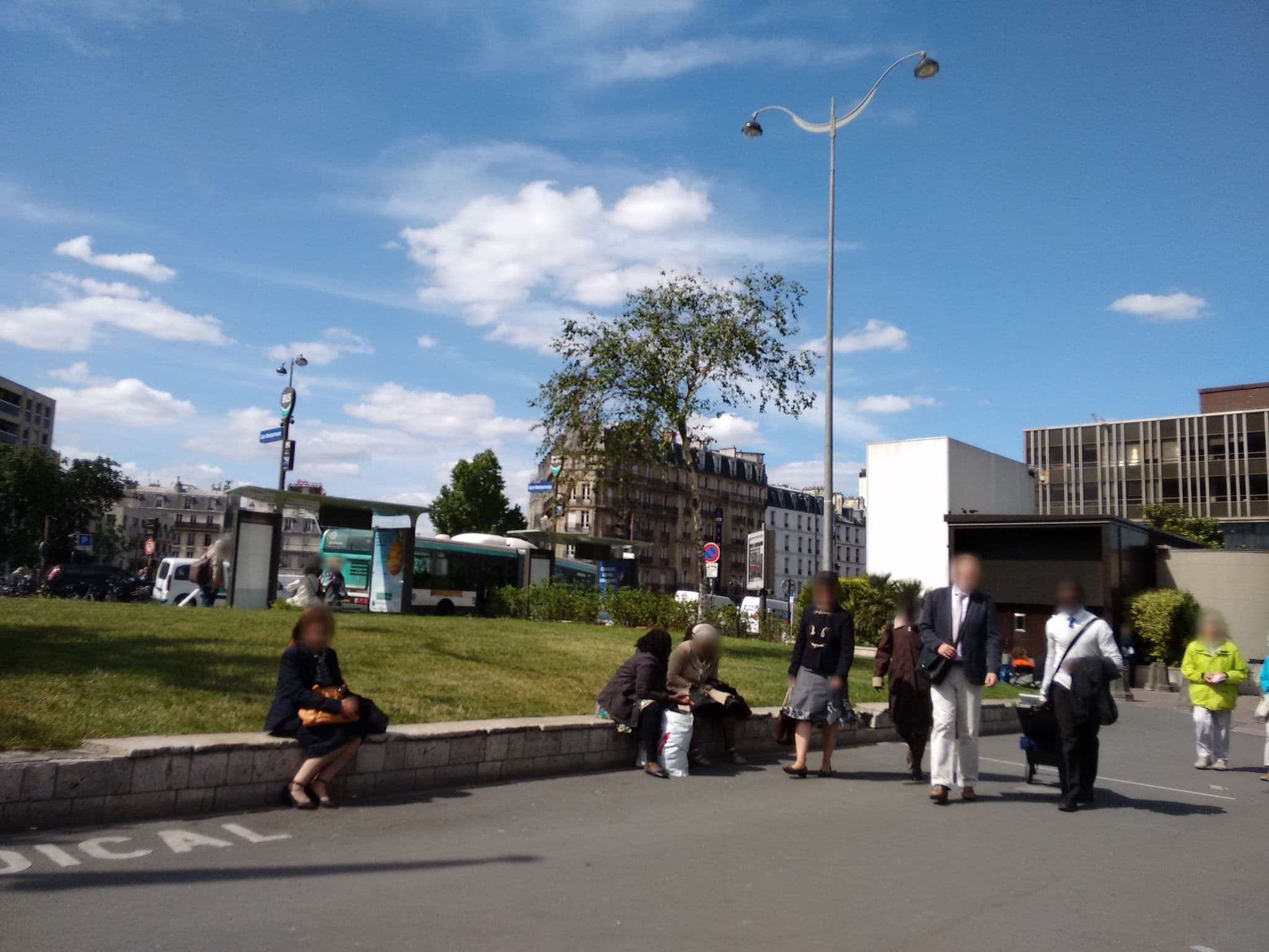 Street view near Accor, Paris 06 Luxembourg — © jglacerda (CC BY-SA · Mapillary)