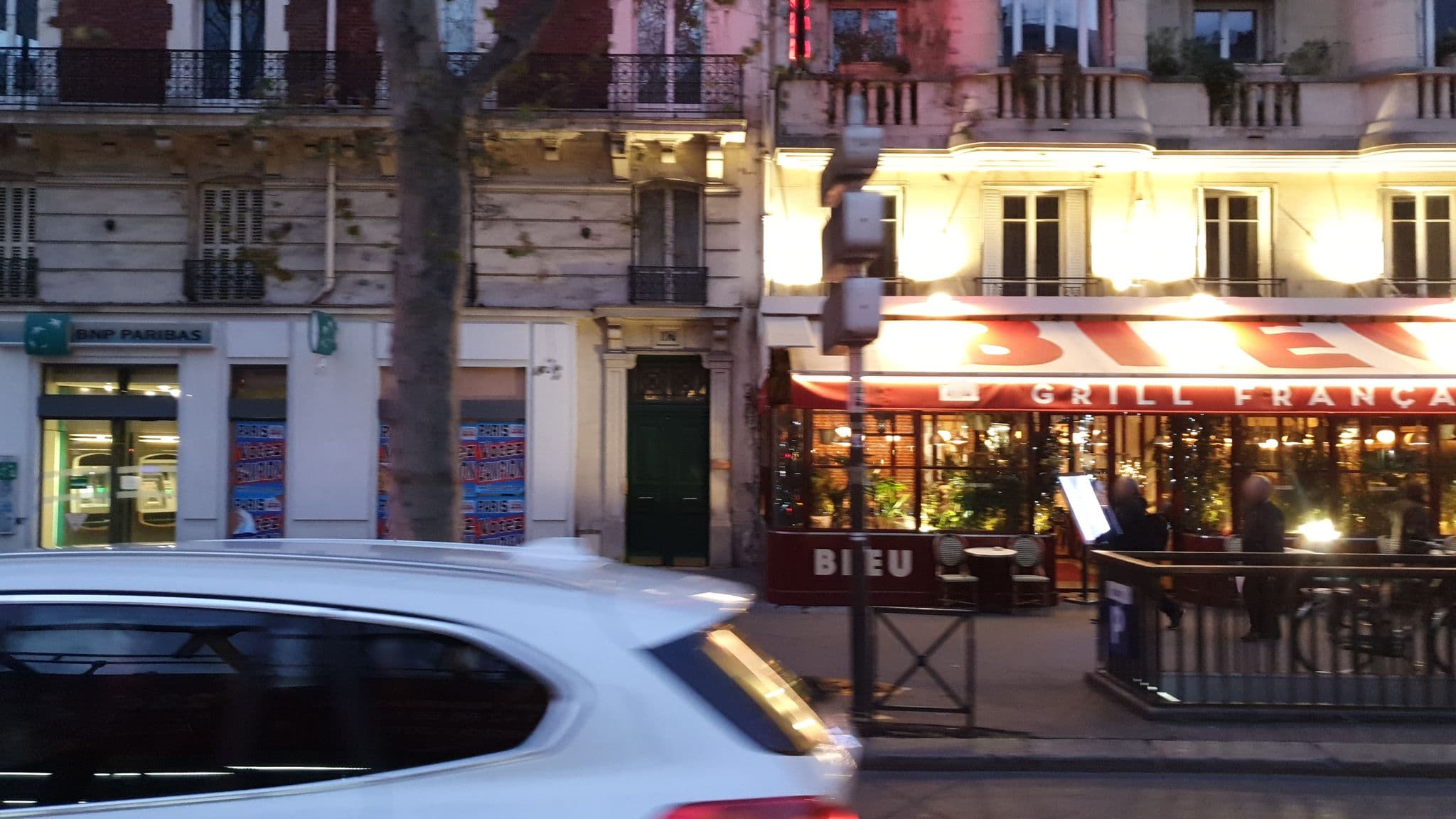 Street view near Hôtel des Académies et des Arts, Paris 06 Luxembourg — © b166er (CC BY-SA · Mapillary)