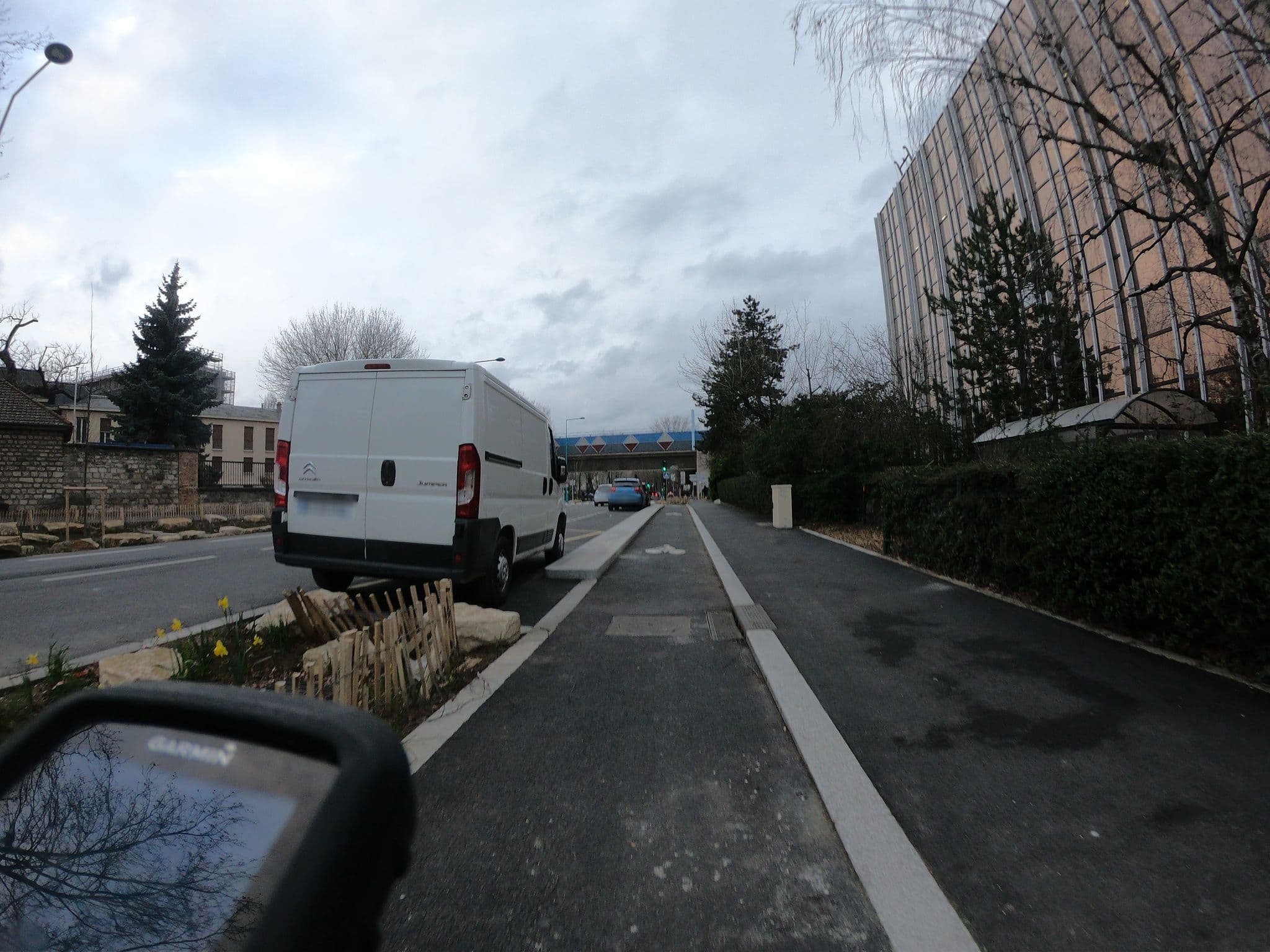 Street view near Association RIE Orsud, Le Kremlin-Bicêtre — © htonchia (CC BY-SA · Mapillary)