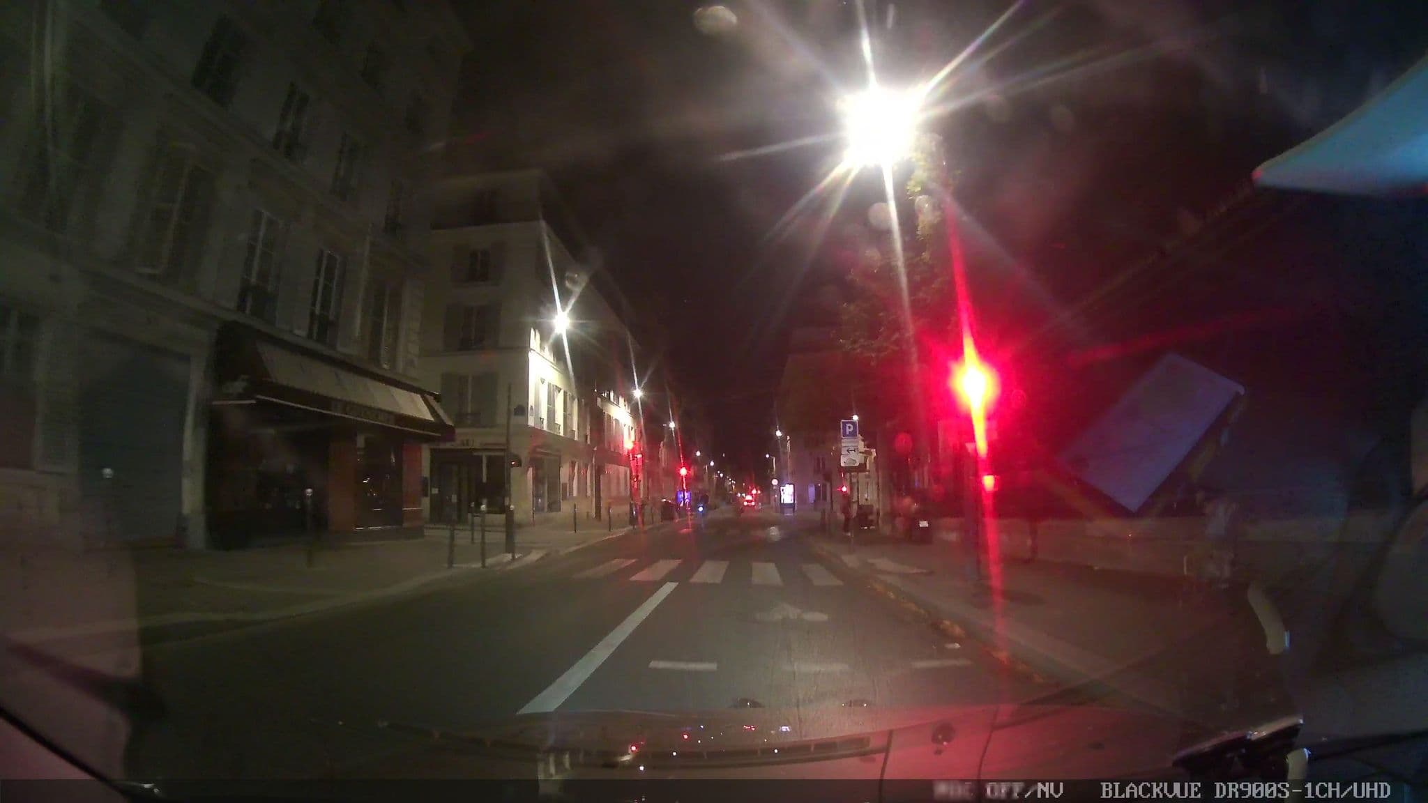 Street view near Bon Accueil Ladagnous, Paris 06 Luxembourg — © grobin (CC BY-SA · Mapillary)