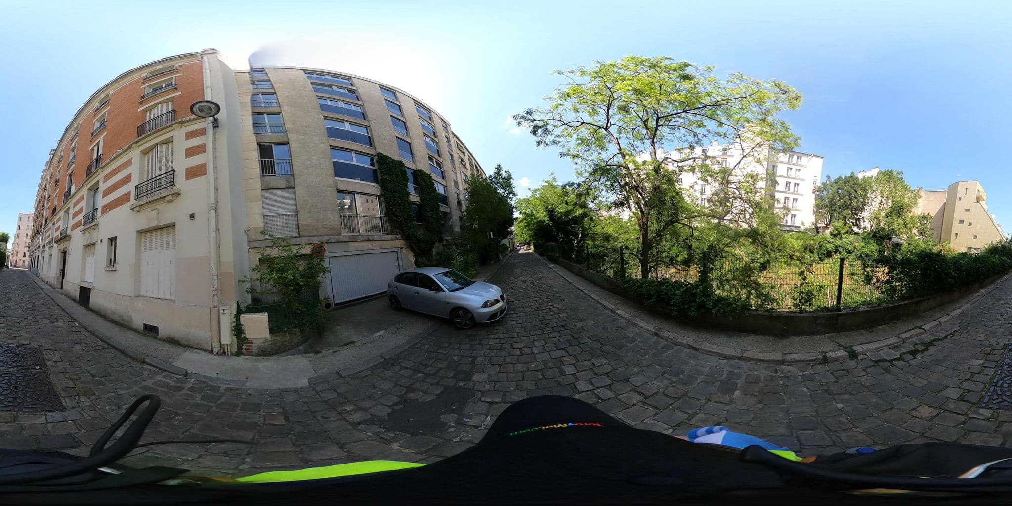 Street view near Hôtel Virgina, Paris 14 Observatoire — © noemiereichardt (CC BY-SA · Mapillary)