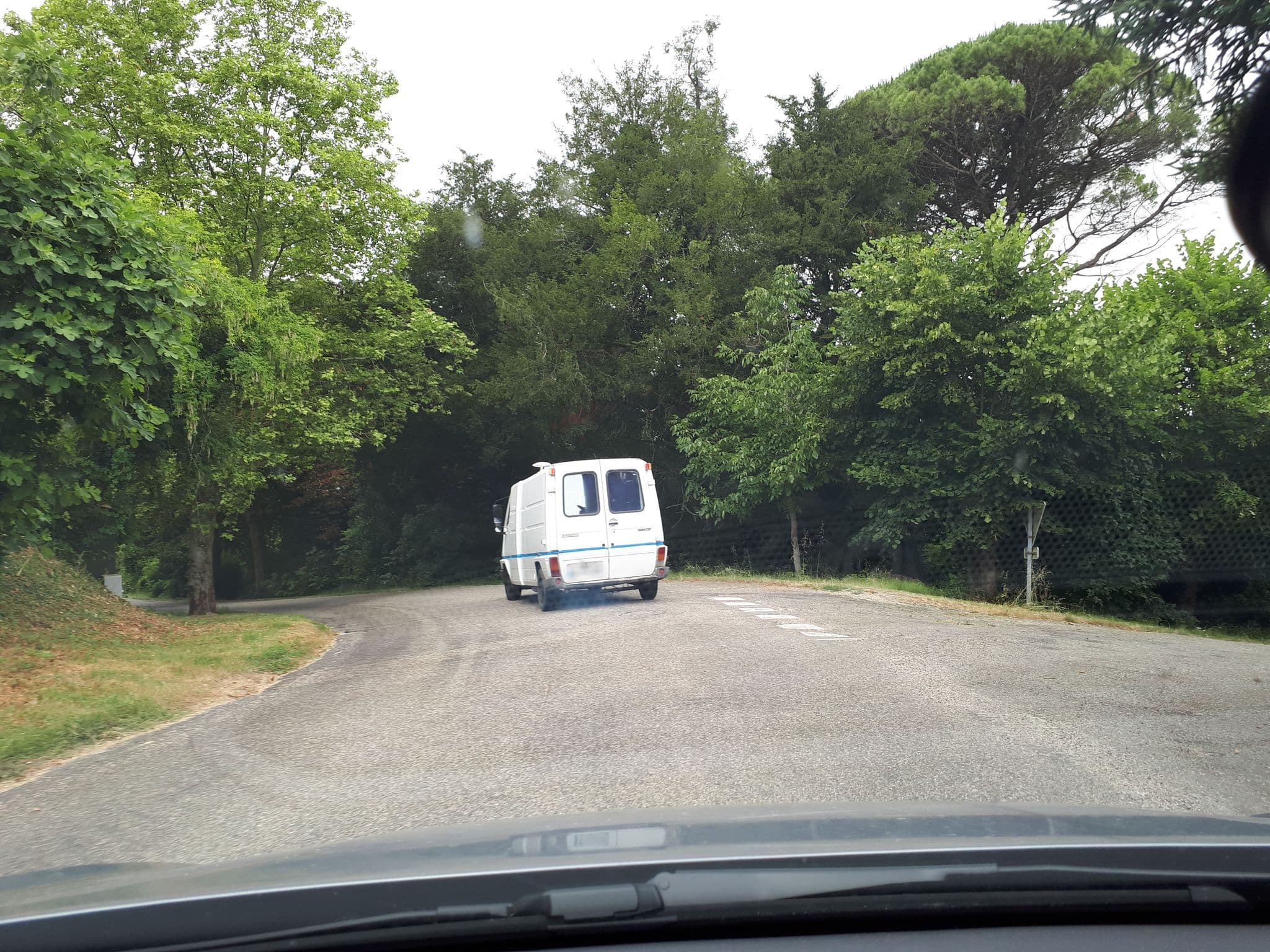 Street view near Chez Vous Chez Nous, Astaffort — © quicky (CC BY-SA · Mapillary)