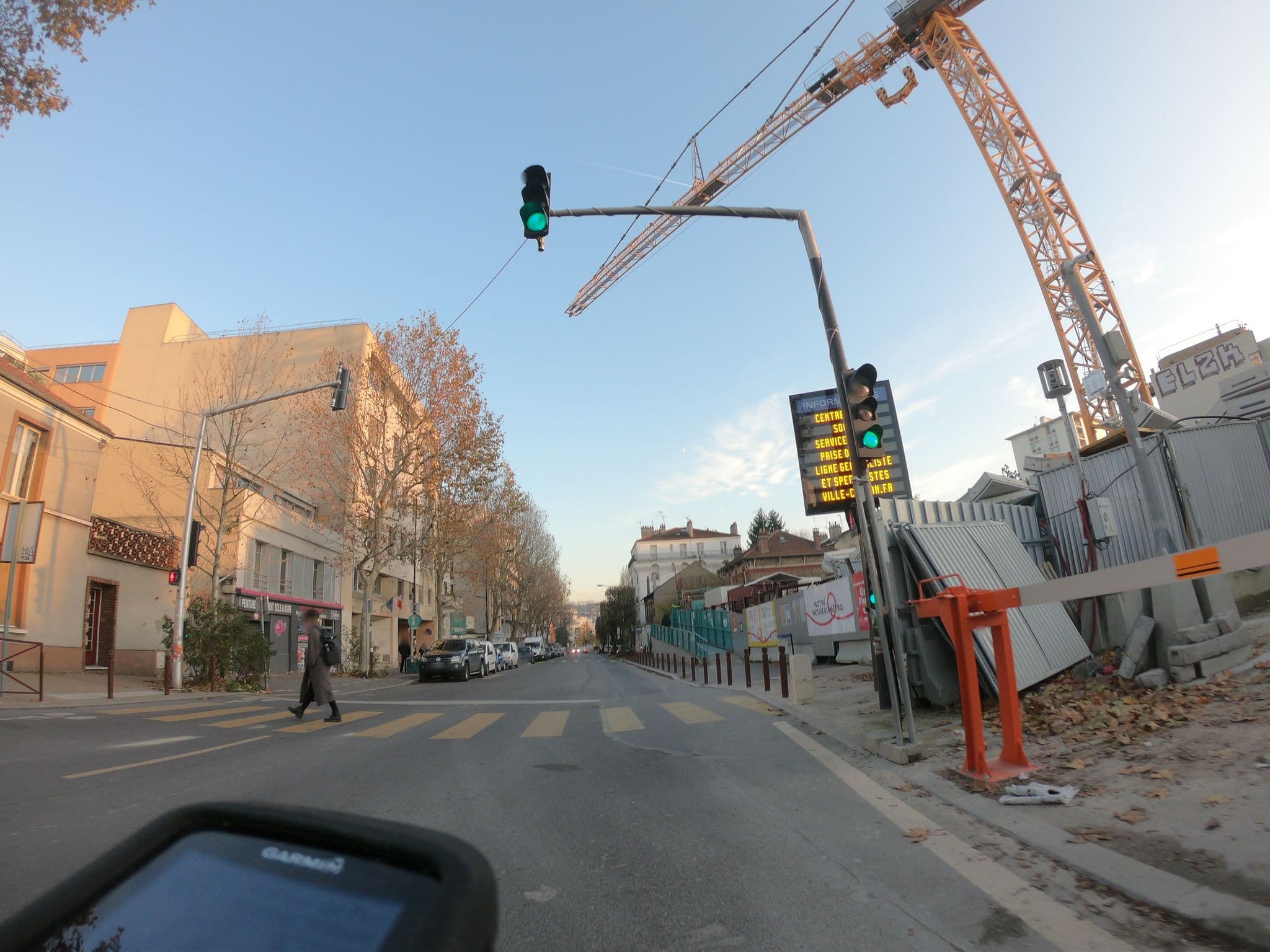 Street view near Kyriad Paris Sud - Arcueil Cachan, Arcueil — © htonchia (CC BY-SA · Mapillary)