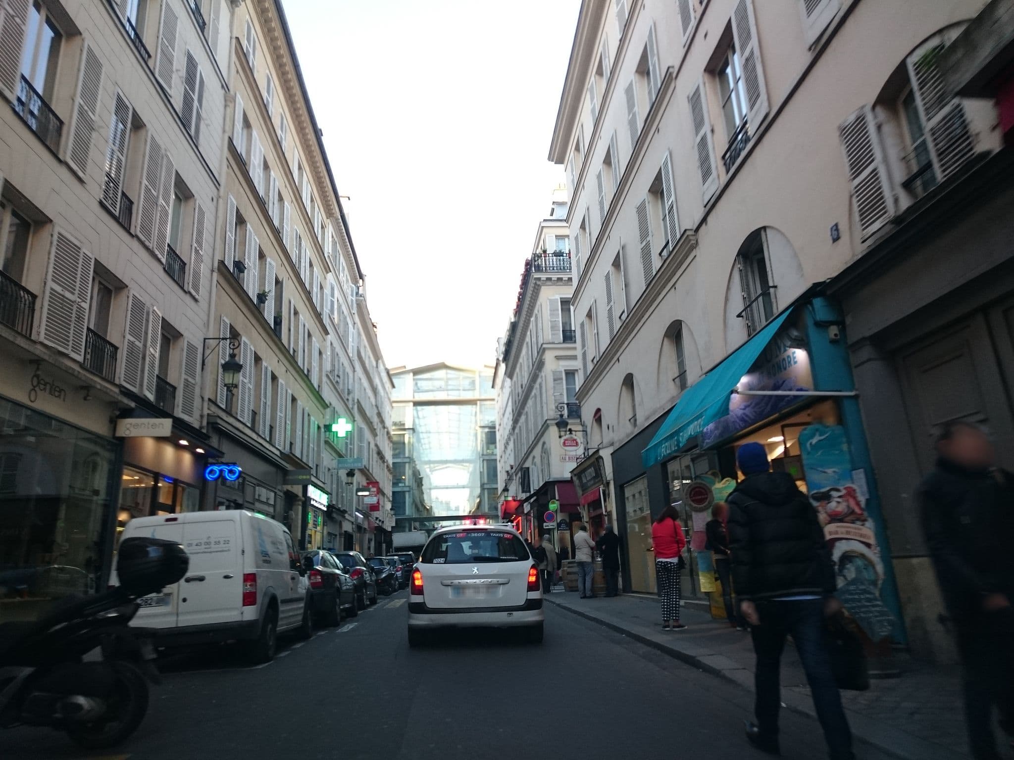 Street view near Hotel Prince Albert Louvre, Paris 02 Bourse — © dhuyp (CC BY-SA · Mapillary)