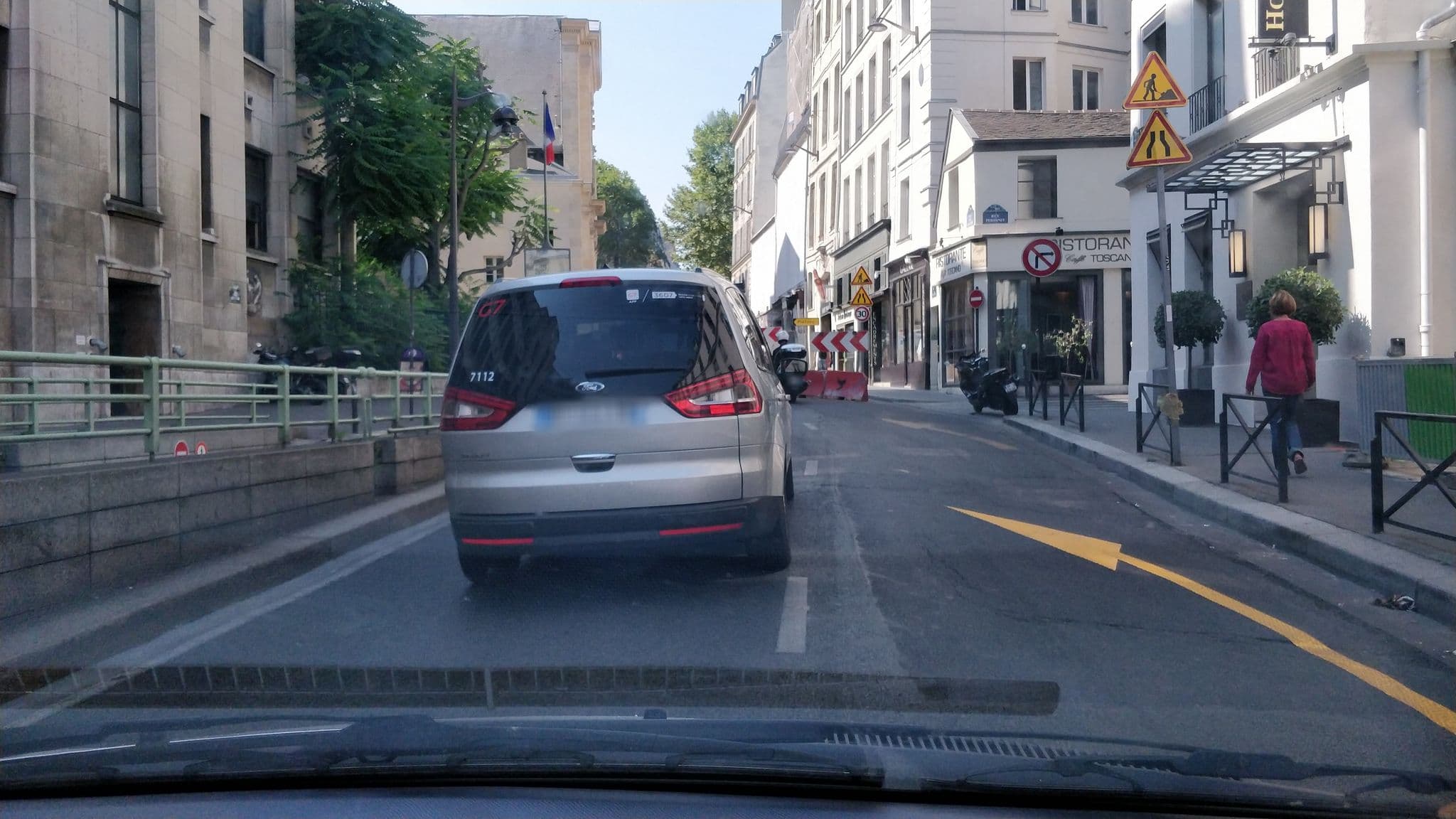 Street view near Waytostay, Paris 06 Luxembourg — © svr123456789 (CC BY-SA · Mapillary)