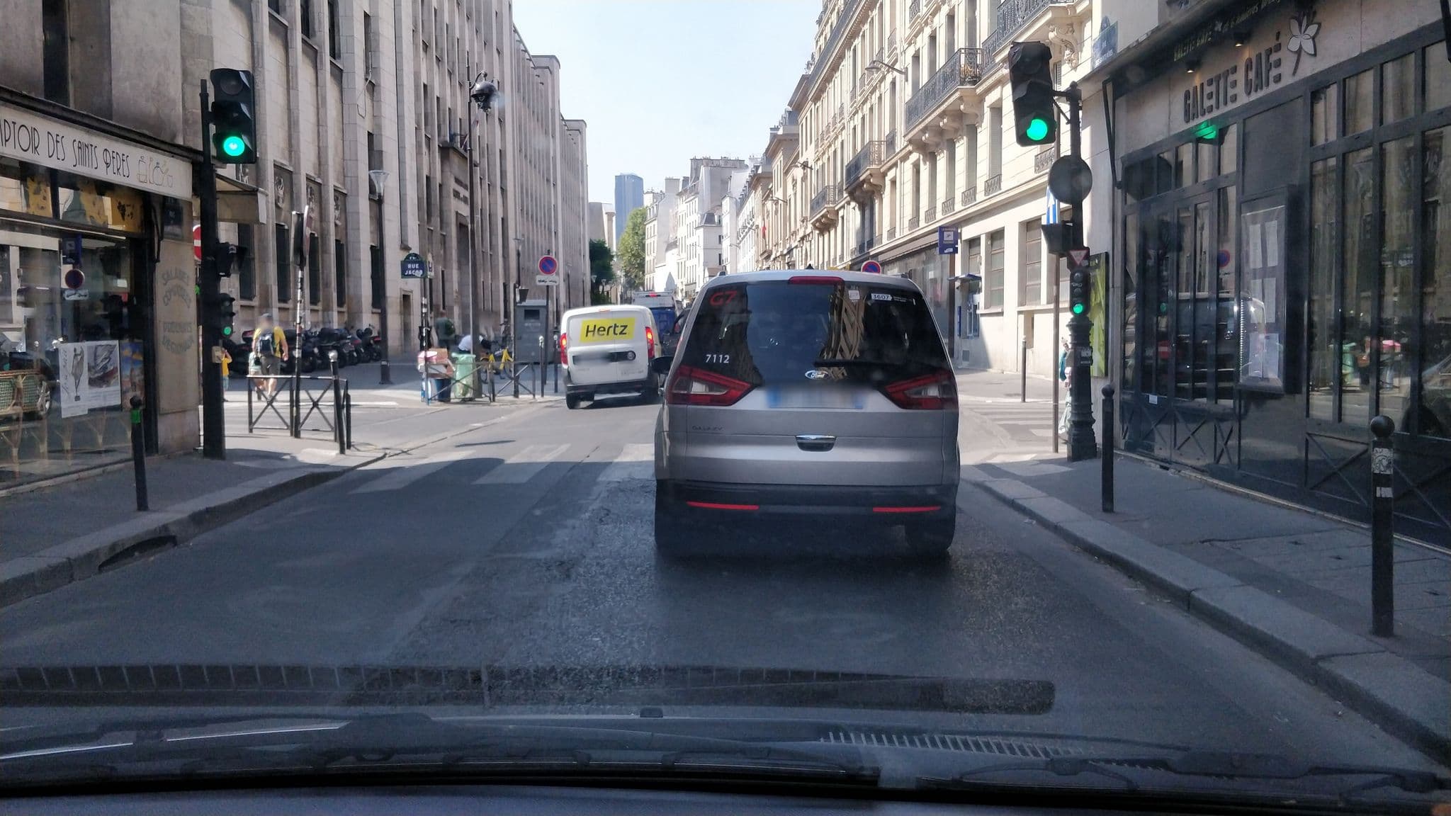 Street view near Hotel D'york, Paris 06 Luxembourg — © svr123456789 (CC BY-SA · Mapillary)