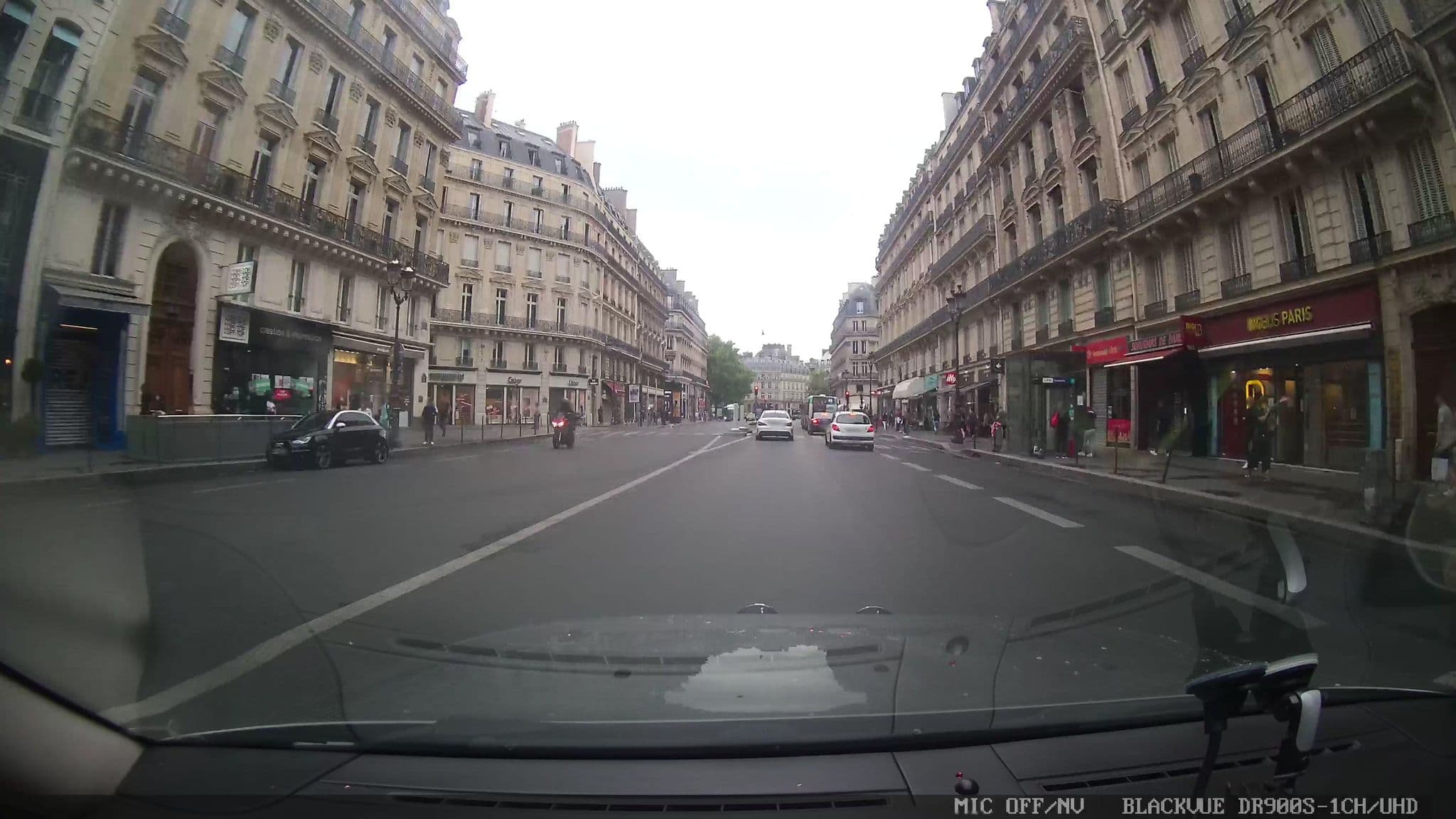 Street view near Nolinski, Paris 02 Bourse — © grobin (CC BY-SA · Mapillary)