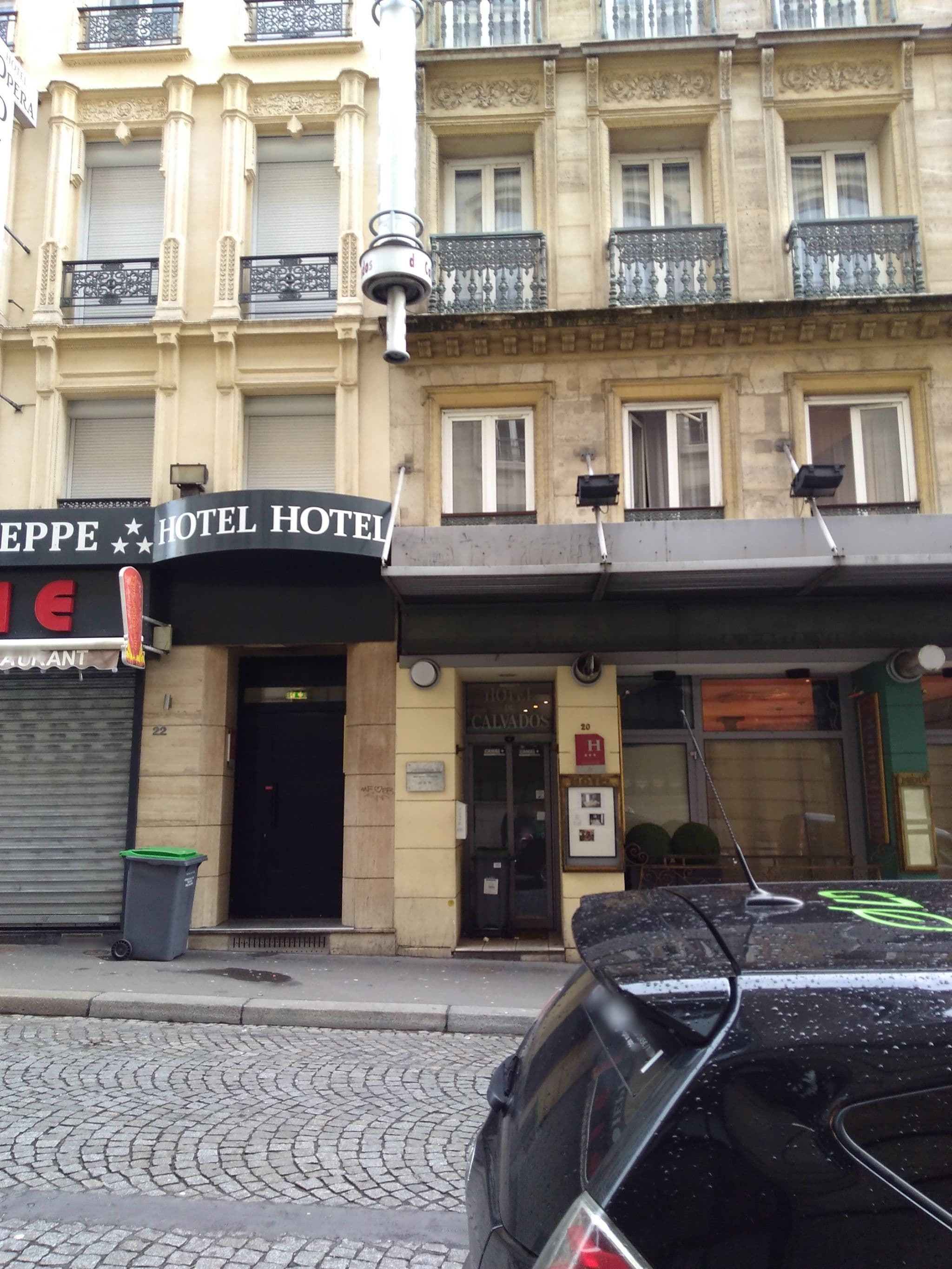 Street view near Hôtel Elysée Haussmann, Paris 08 Élysée — © nlehuby (CC BY-SA · Mapillary)