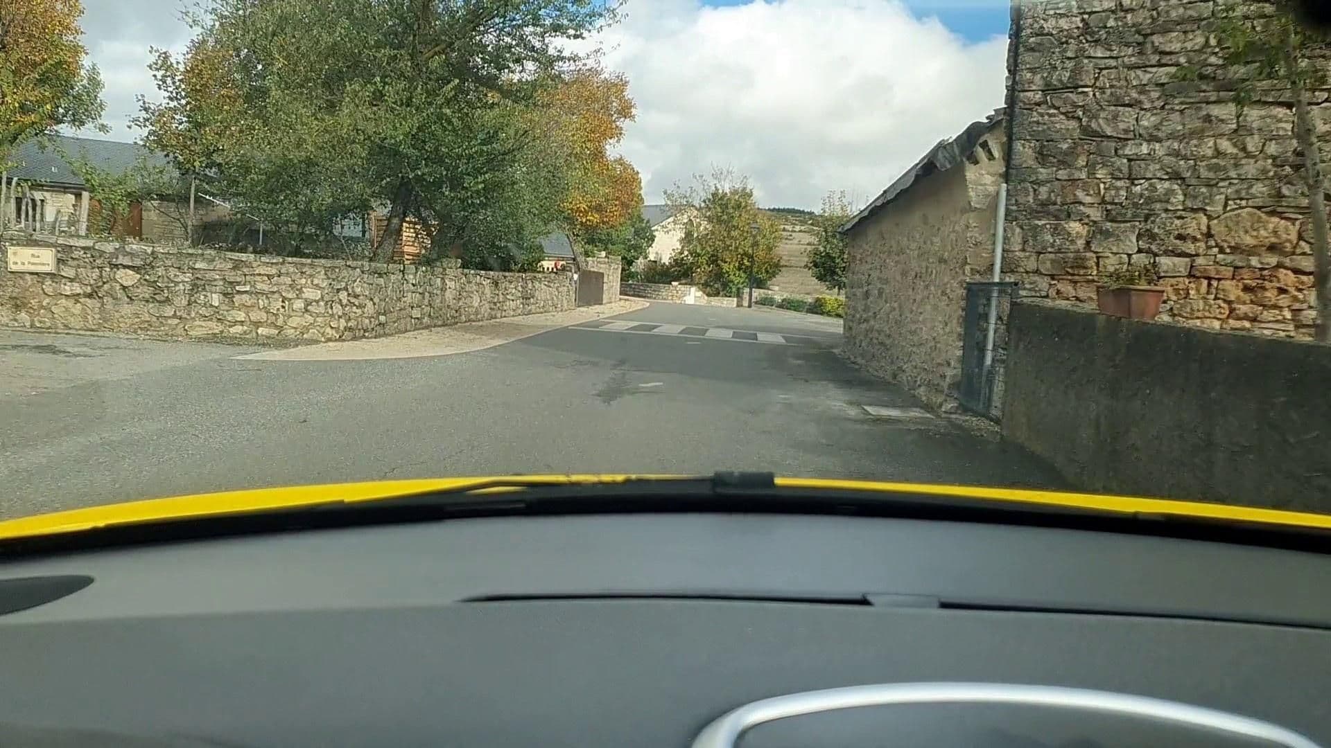 Street view near Gîte municipal de Revens, La Cavalerie — © si3p0 (CC BY-SA · Mapillary)