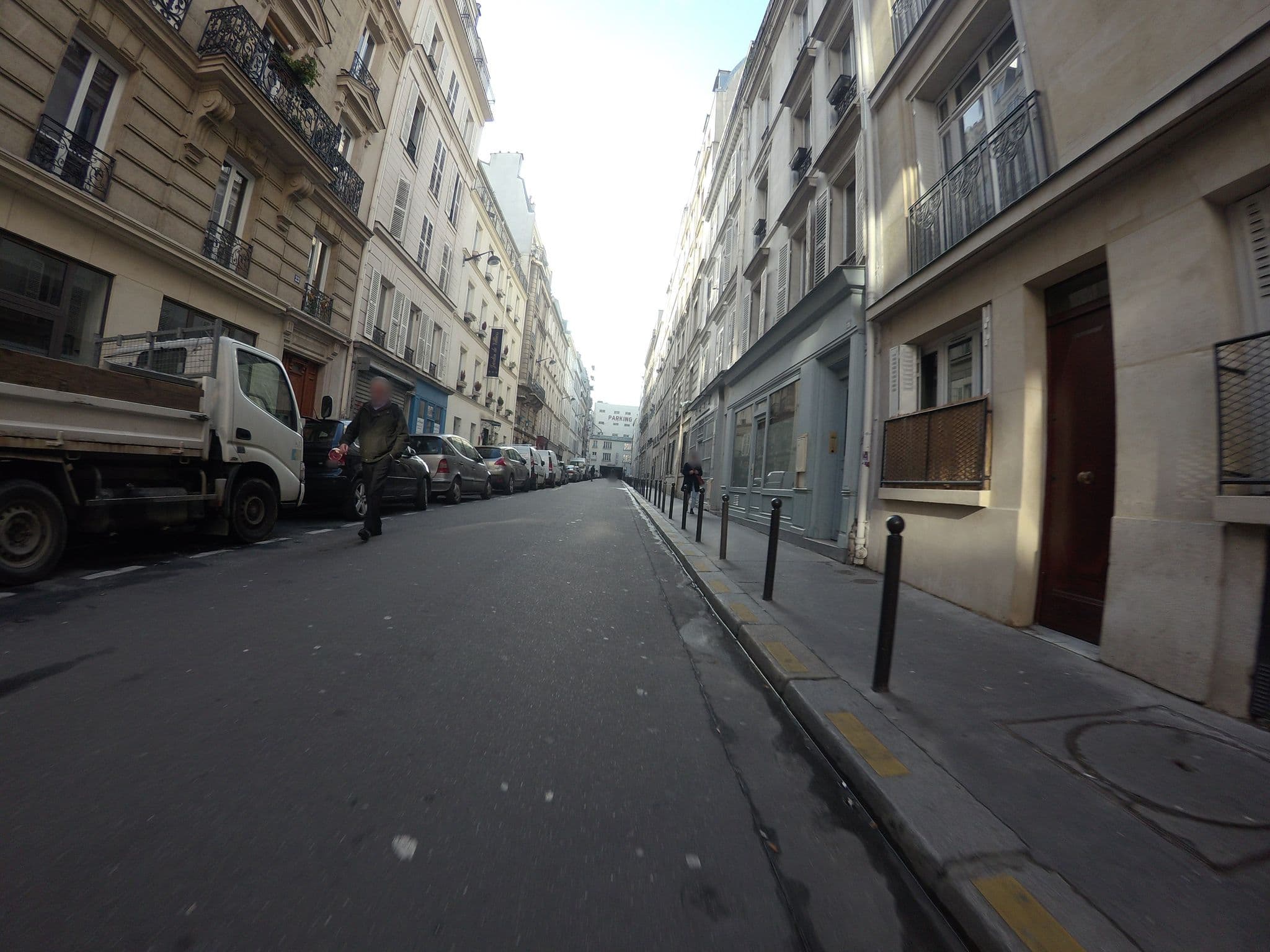 Street view near Hôtel Jardin de Villiers, Paris 17 Batignolles-Monceau — © laurentlouf (CC BY-SA · Mapillary)