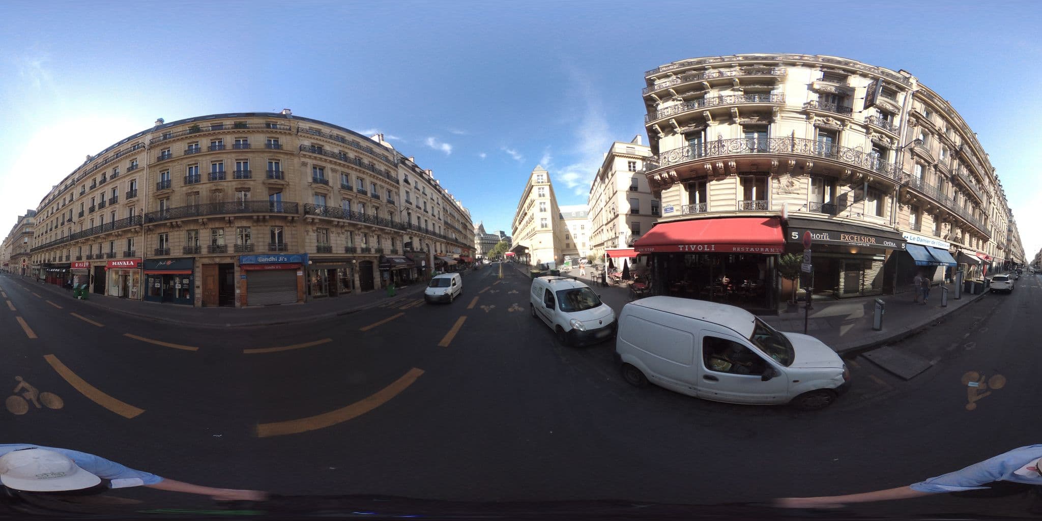 Street view near Hôtel Excelsior Opéra, Paris 09 Opéra — © geovelo (CC BY-SA · Mapillary)