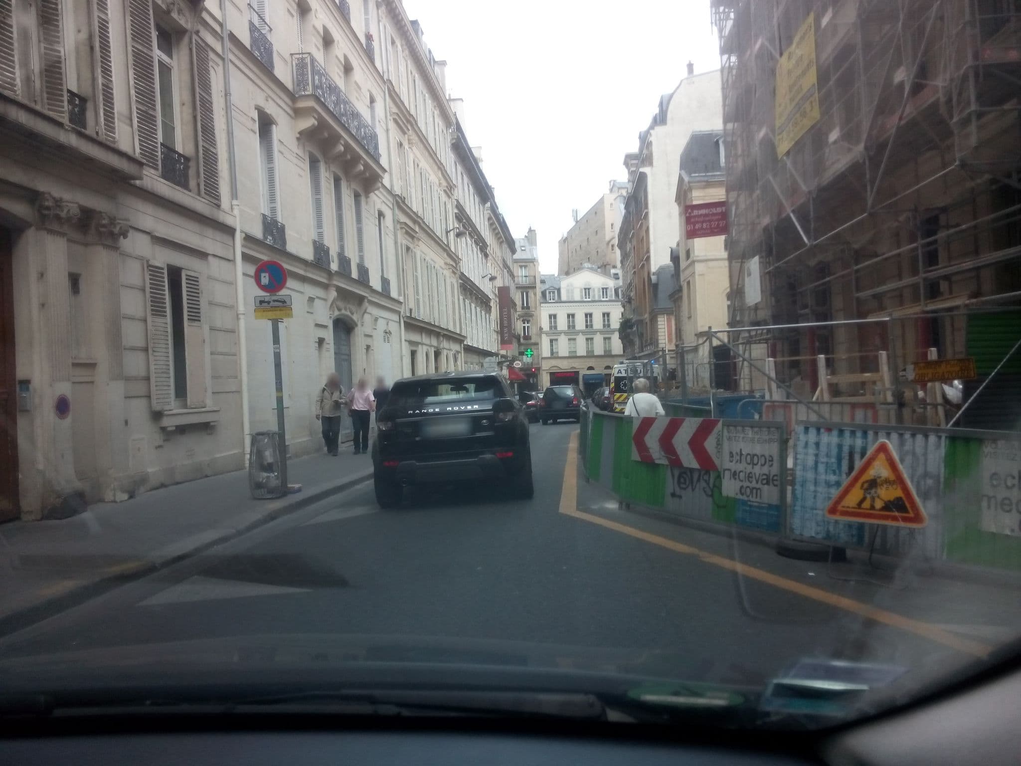 Street view near Hotel Opéra Liège, Paris 17 Batignolles-Monceau — © jibec (CC BY-SA · Mapillary)