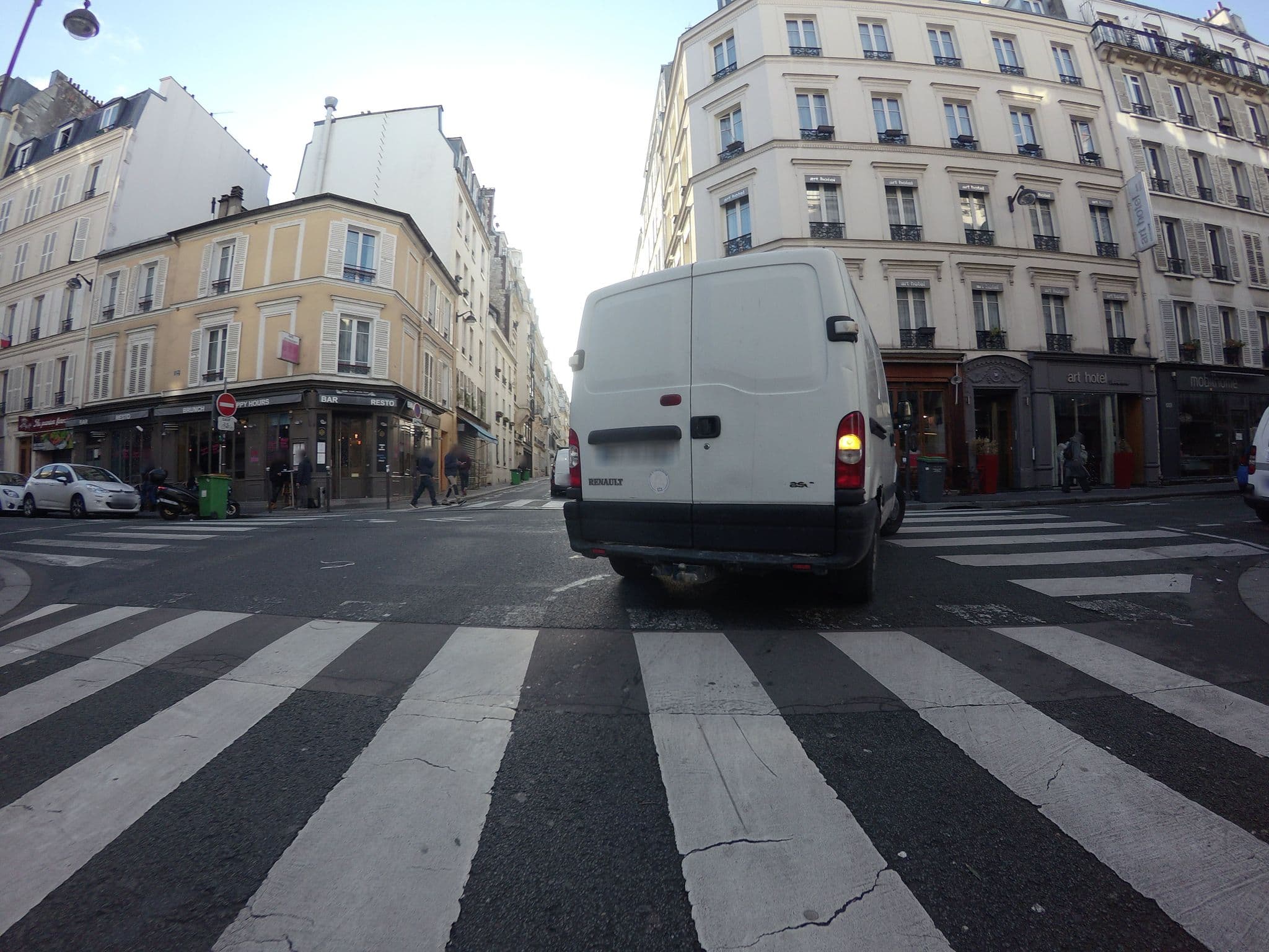 Street view near Legendre 110, Paris 17 Batignolles-Monceau — © laurentlouf (CC BY-SA · Mapillary)