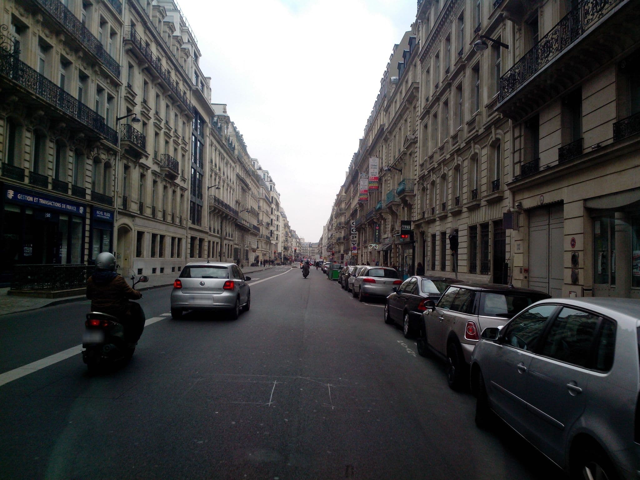 Street view near Centre Logement Jeunes Travailleurs Etudiants Stagiaires, Paris 09 Opéra — © dhuyp (CC BY-SA · Mapillary)