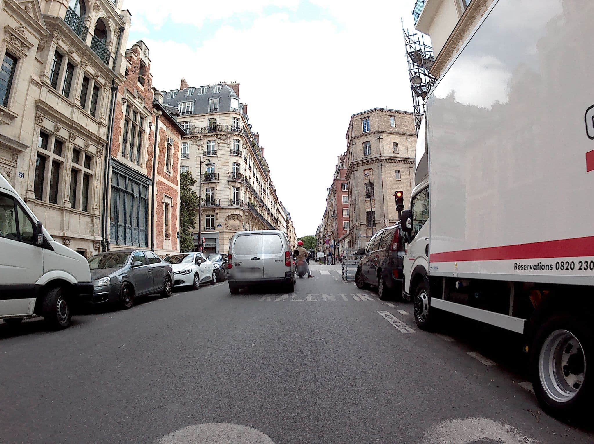 Street view near Les Cles du 27 Paris, Paris 17 Batignolles-Monceau — © patman (CC BY-SA · Mapillary)