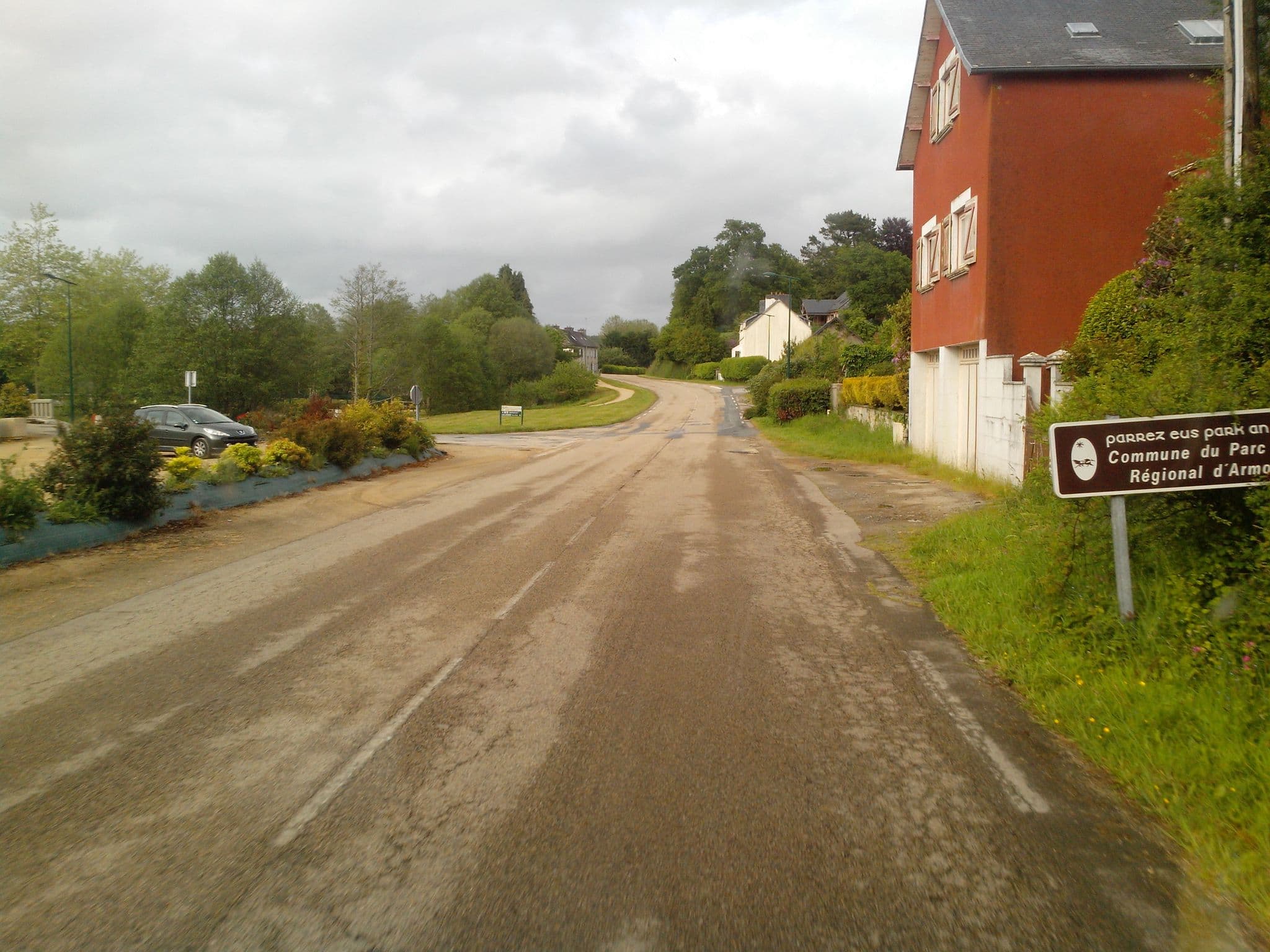 Street view near Huelgoat, Huelgoat — © hamlet (CC BY-SA · Mapillary)