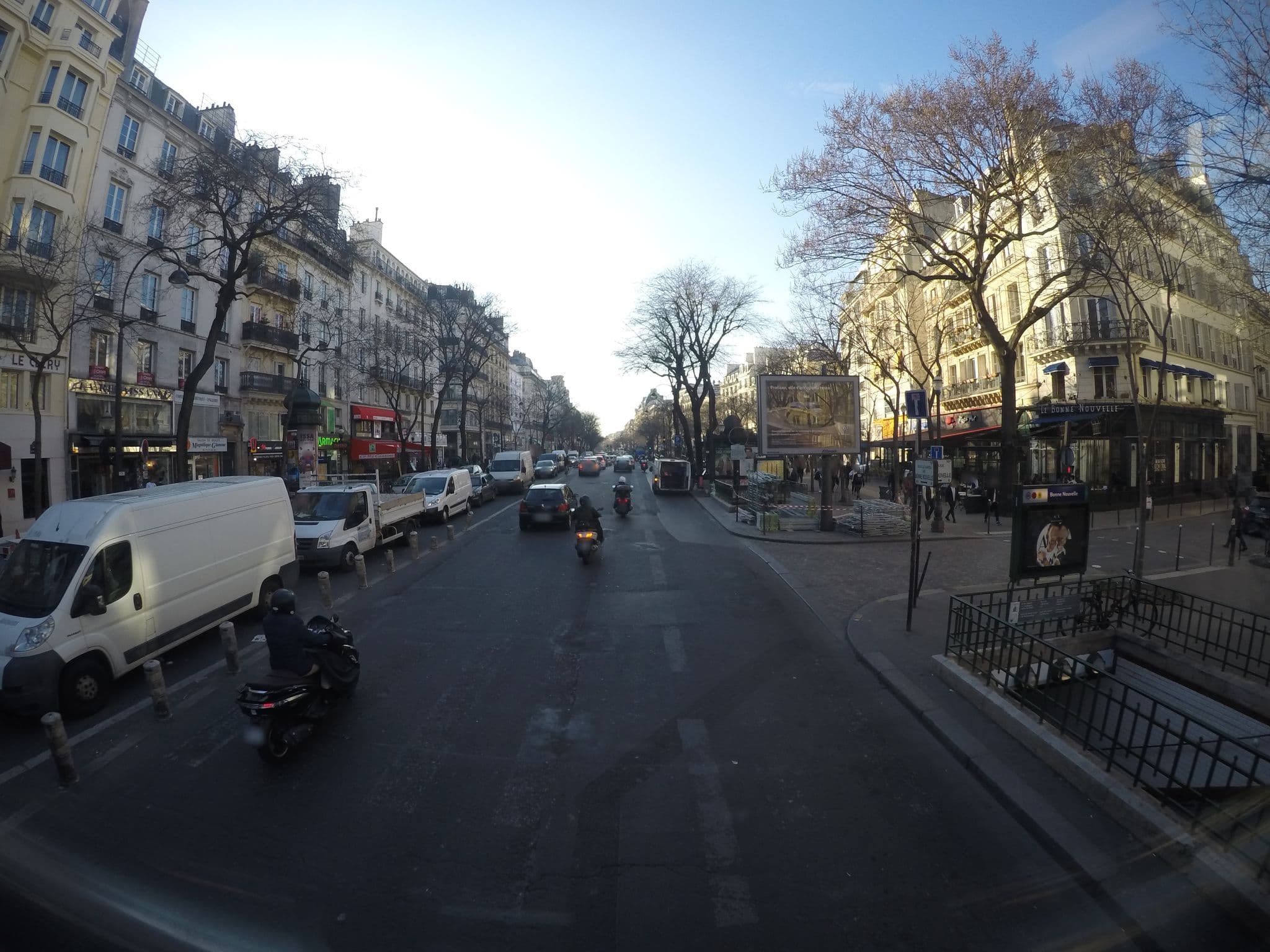Street view near Hoteliere Clery, Porte Saint-Denis — © ccossio (CC BY-SA · Mapillary)