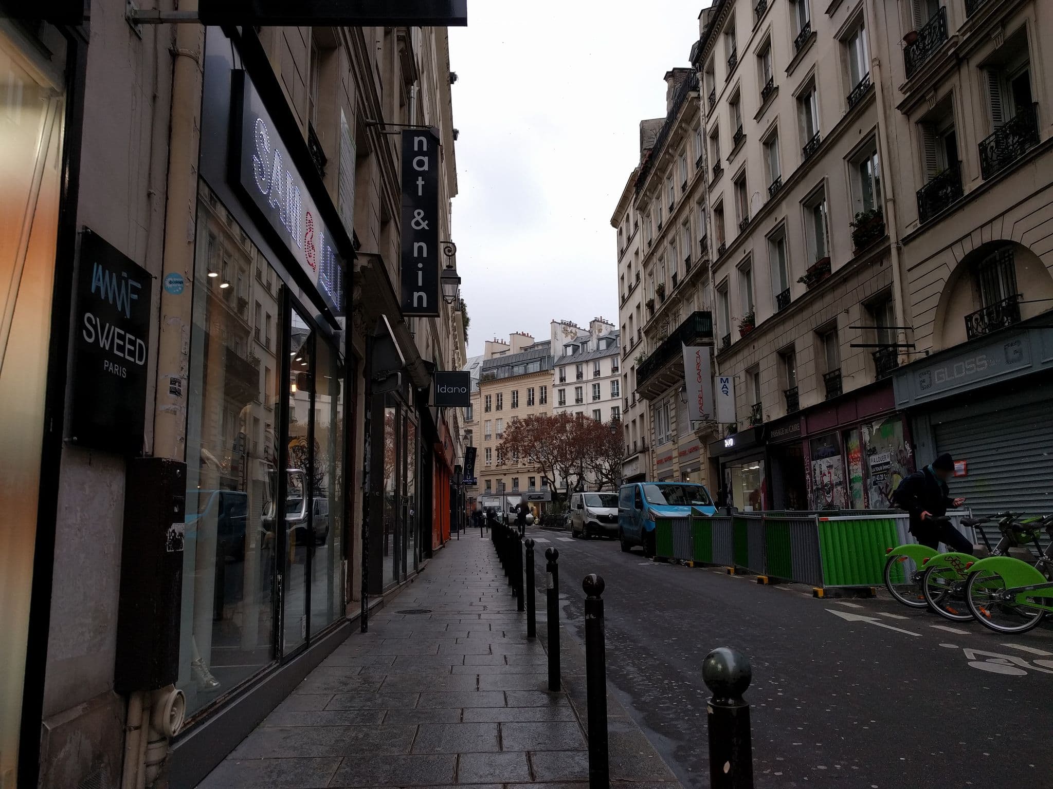 Street view near CMG Montorgueil IV, Paris 02 Bourse — © spipau (CC BY-SA · Mapillary)