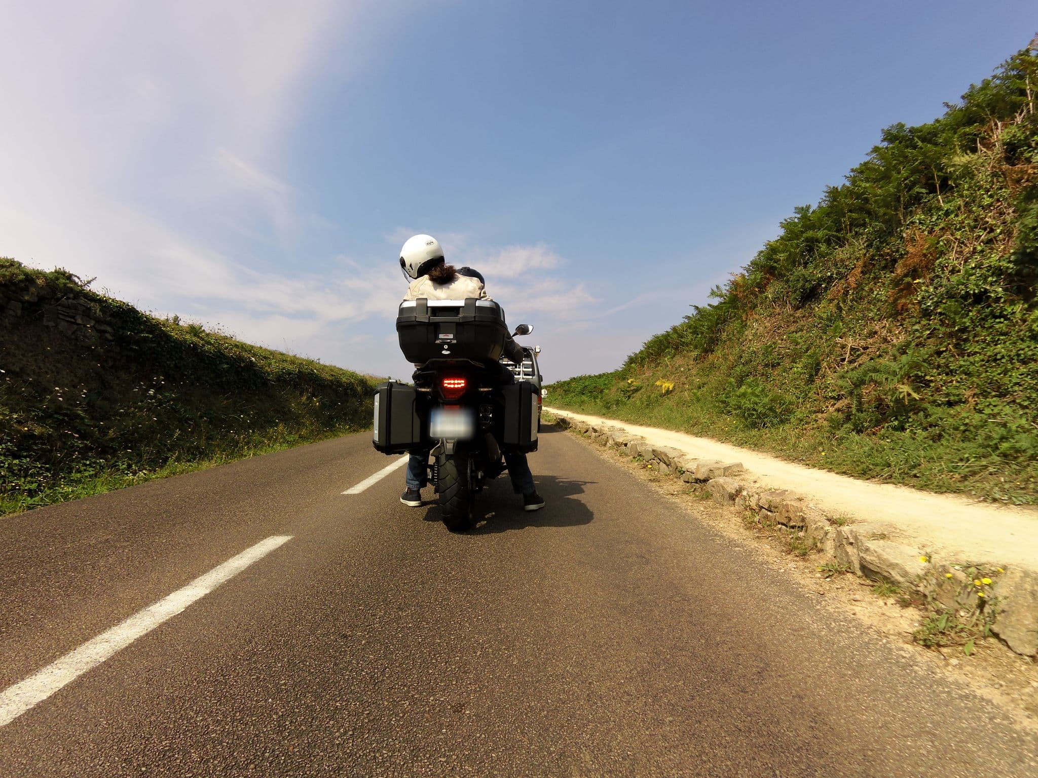 Street view near point du Raz, Plogoff — © hamlet (CC BY-SA · Mapillary)