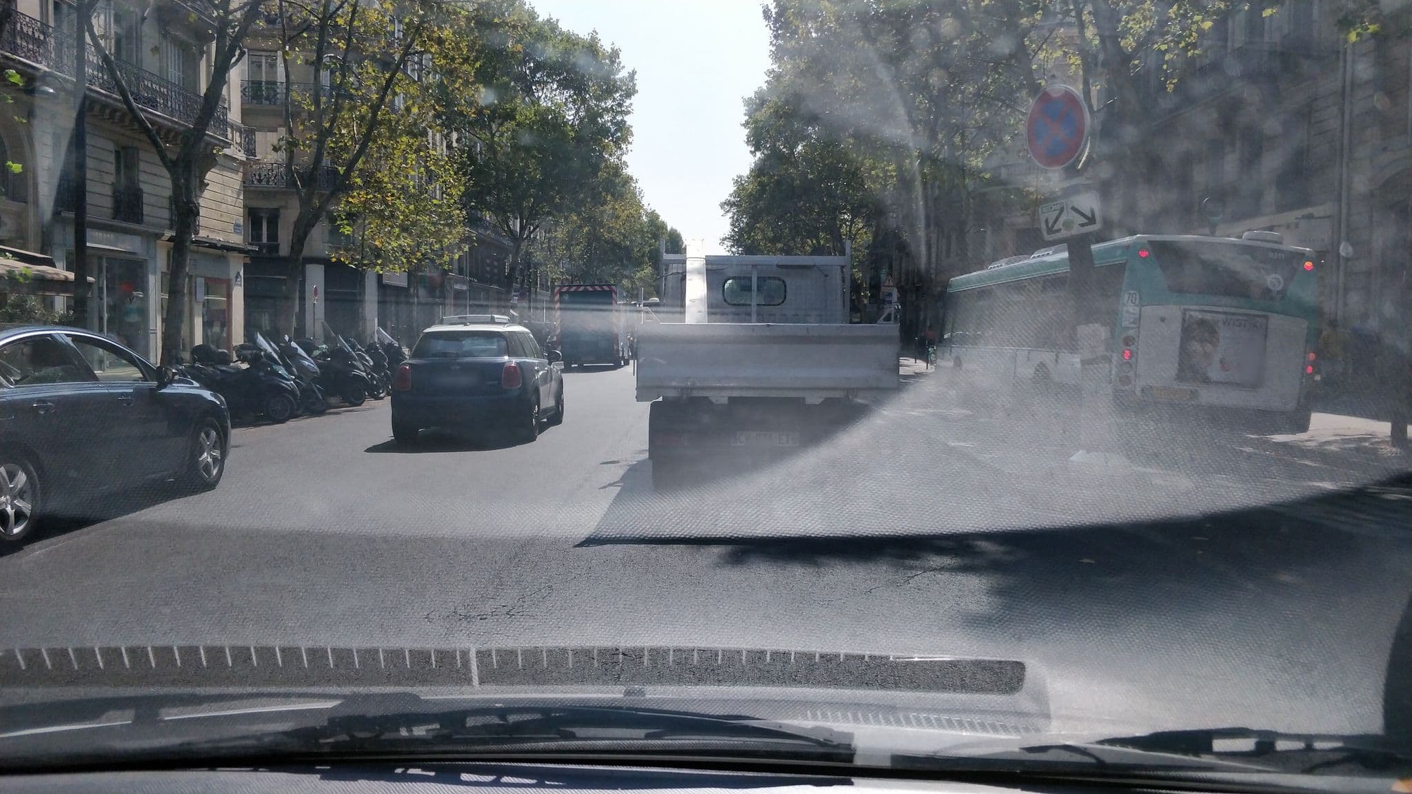 Street view near Studio 119, Paris 06 Luxembourg — © svr123456789 (CC BY-SA · Mapillary)