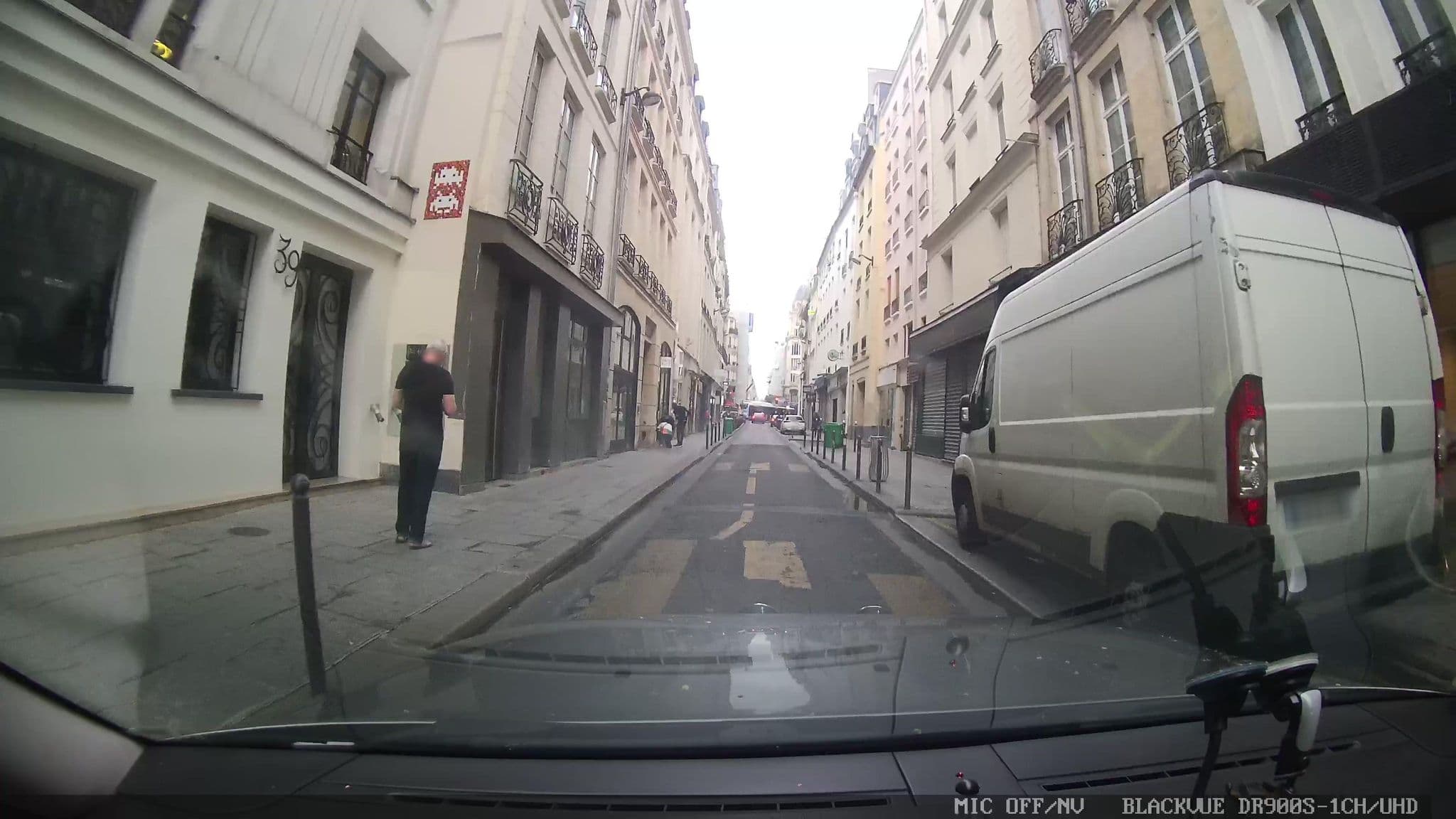 Street view near Duplex Montorgueil 402196, Paris 02 Bourse — © grobin (CC BY-SA · Mapillary)