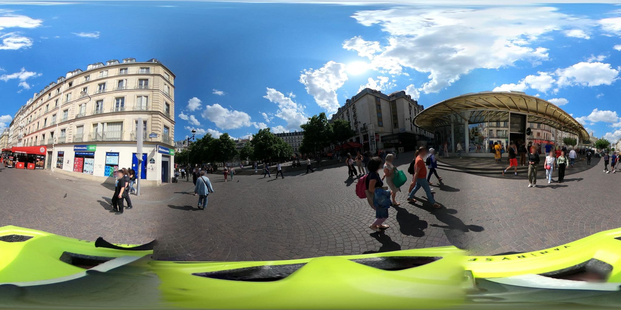 Street view near Citradines Hotel, Paris 04 Hôtel-de-Ville — © Stefdegreef (CC BY-SA · Mapillary)