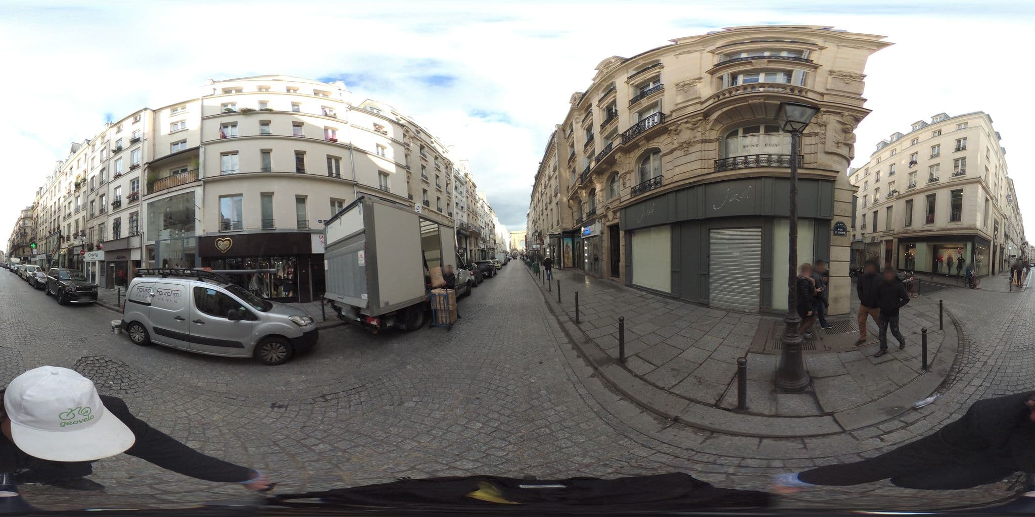 Street view near 40-Flat Paris Eiffel, Paris 10 Entrepôt — © geovelo (CC BY-SA · Mapillary)