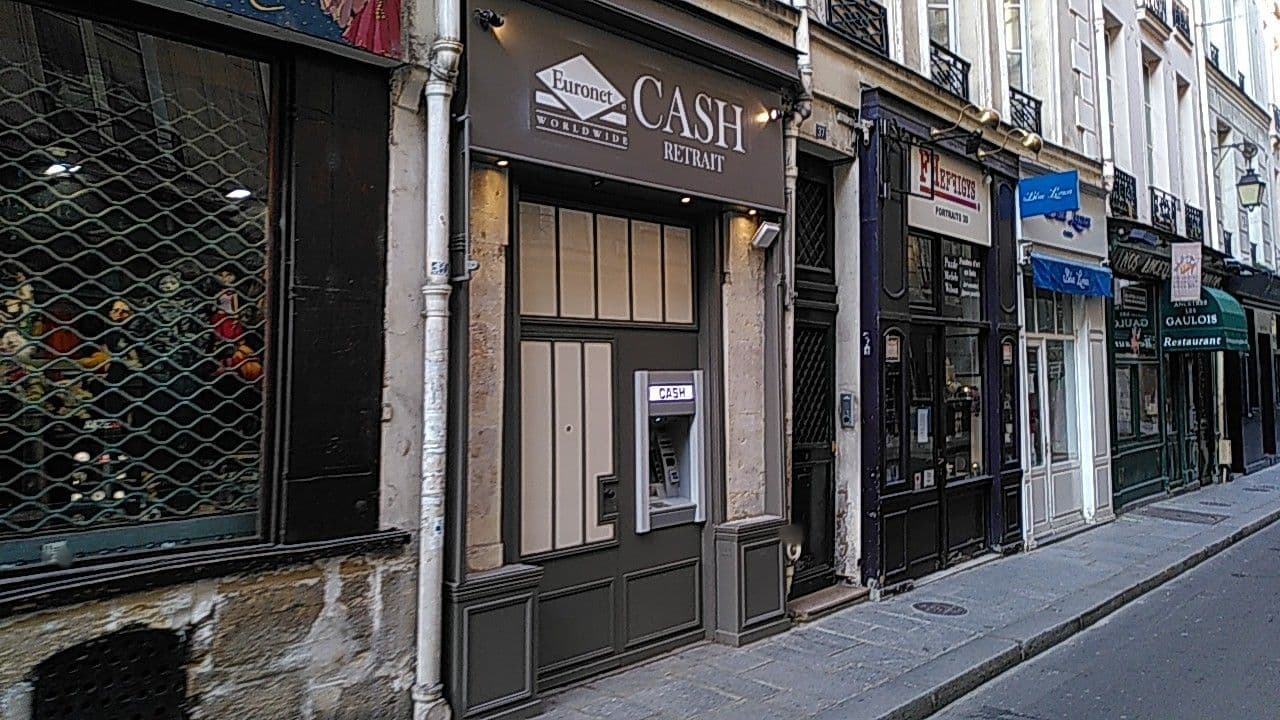 Street view near île Saint Louis Bijou, Paris — © britze (CC BY-SA · Mapillary)