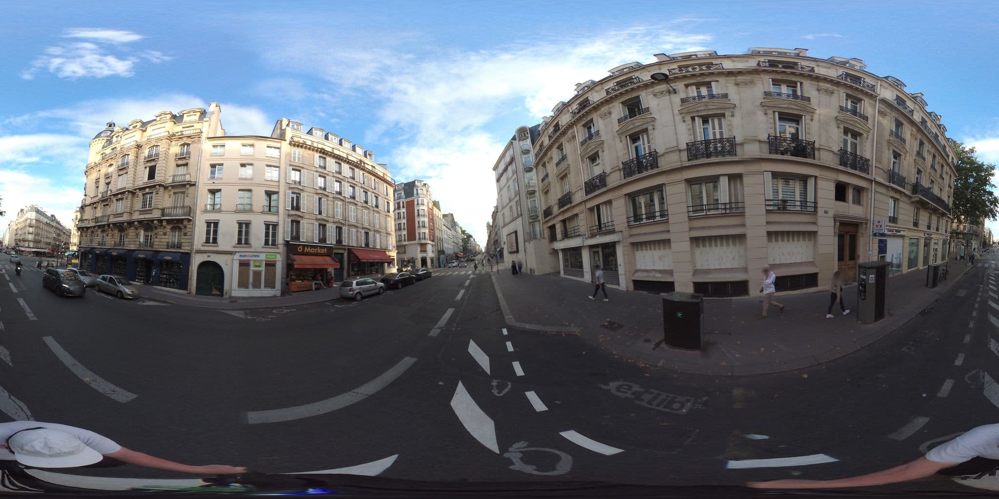 Street view near Hôtel Mercure Paris Notre-Dame Saint-Germain-des-Prés, Paris — © geovelo (CC BY-SA · Mapillary)