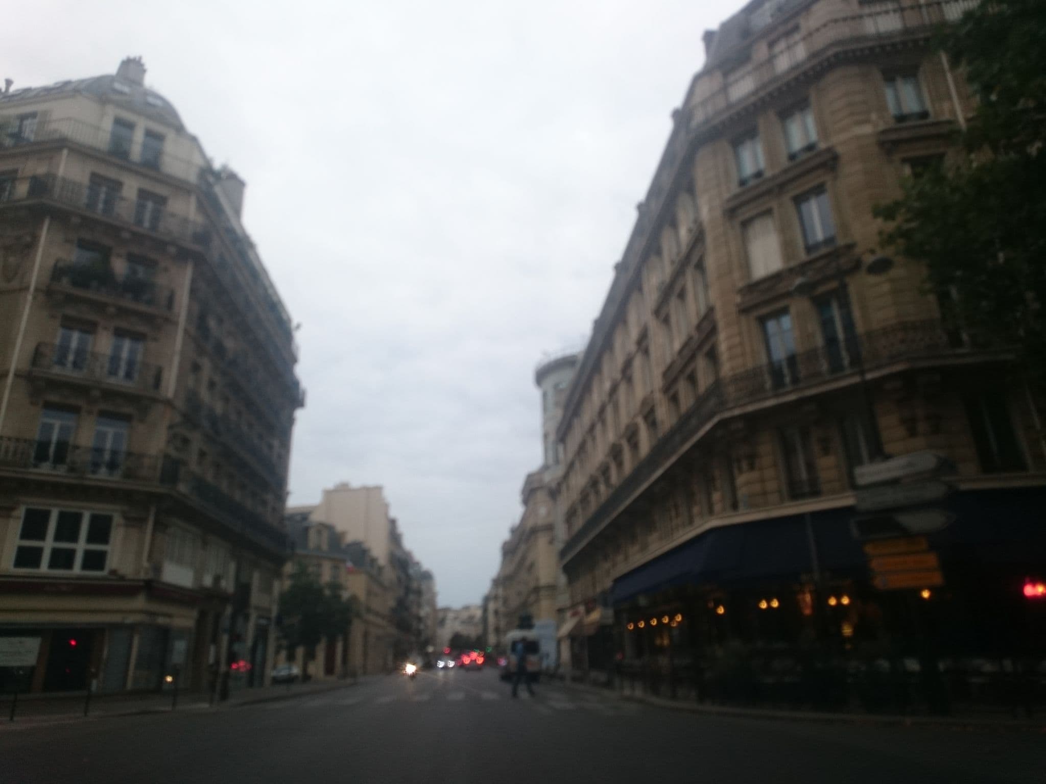 Street view near Luxury 2 bedroom Apartment with AC near Louvre, Paris 02 Bourse — © dhuyp (CC BY-SA · Mapillary)